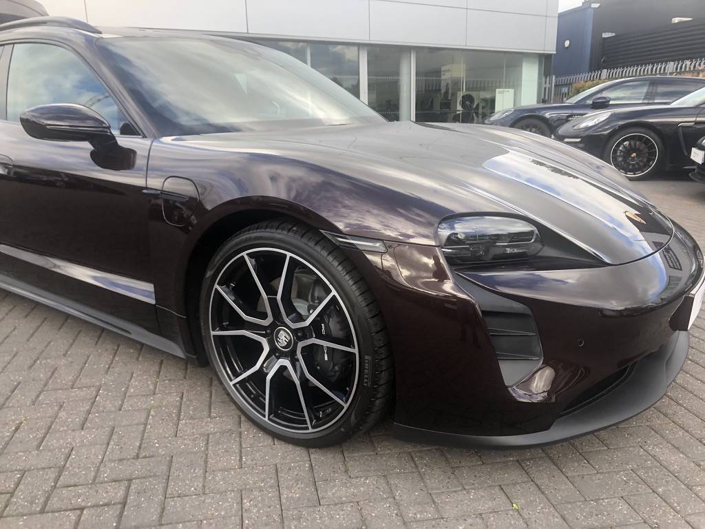 Porsche Taycan Mahogany Metallic Taycan? 1FFC187B-ACB6-44B7-9E80-EFAC46E21576_1_105_c