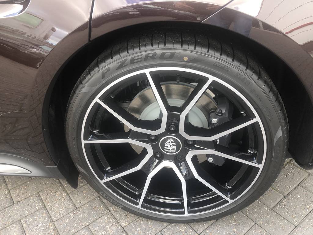 Porsche Taycan Mahogany Metallic Taycan? D0A0CAA6-7F36-4568-AB60-9FCC7DE96BAF_1_105_c