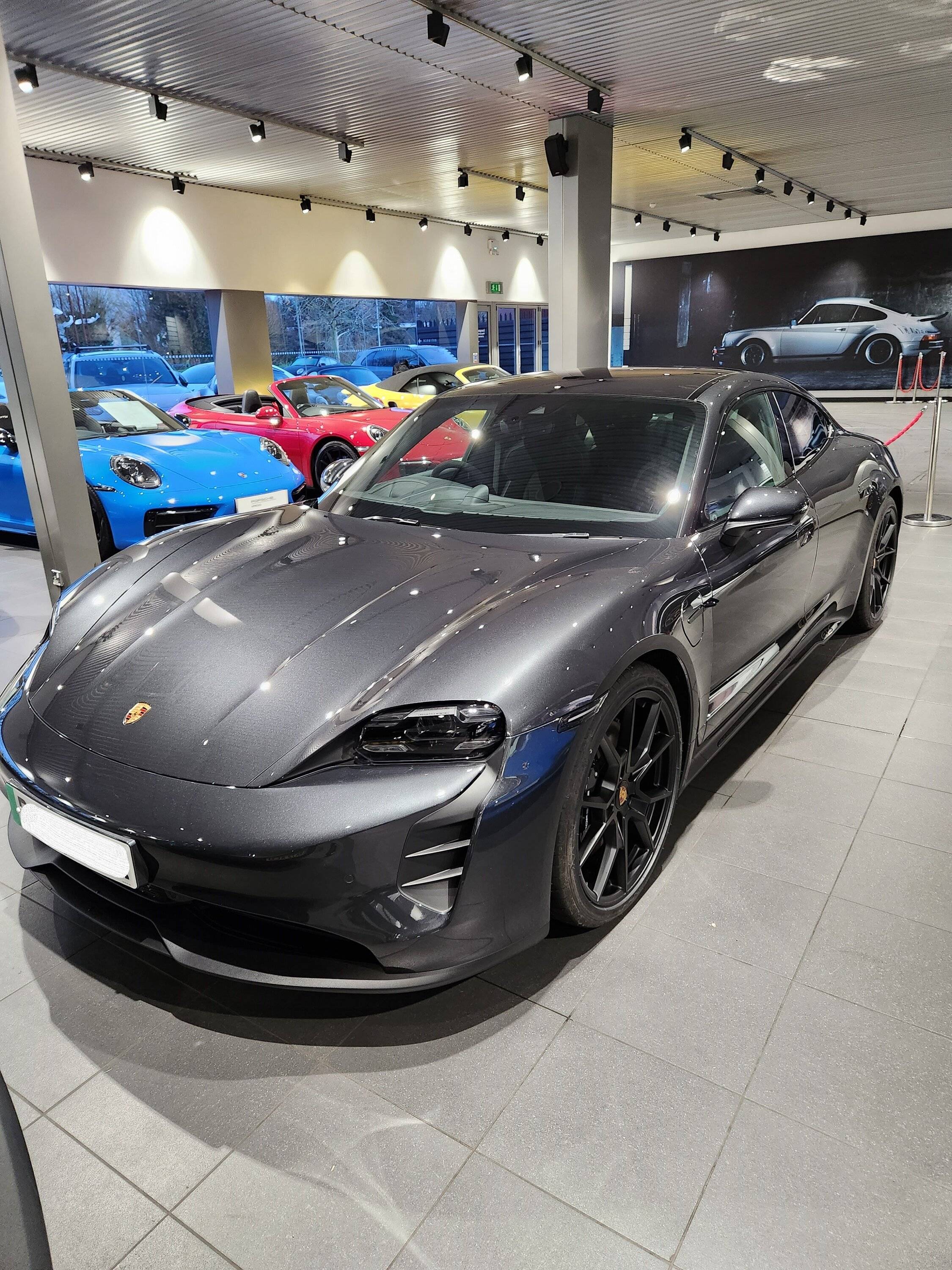 Porsche Taycan Porsche Finance UK 20221221_160207