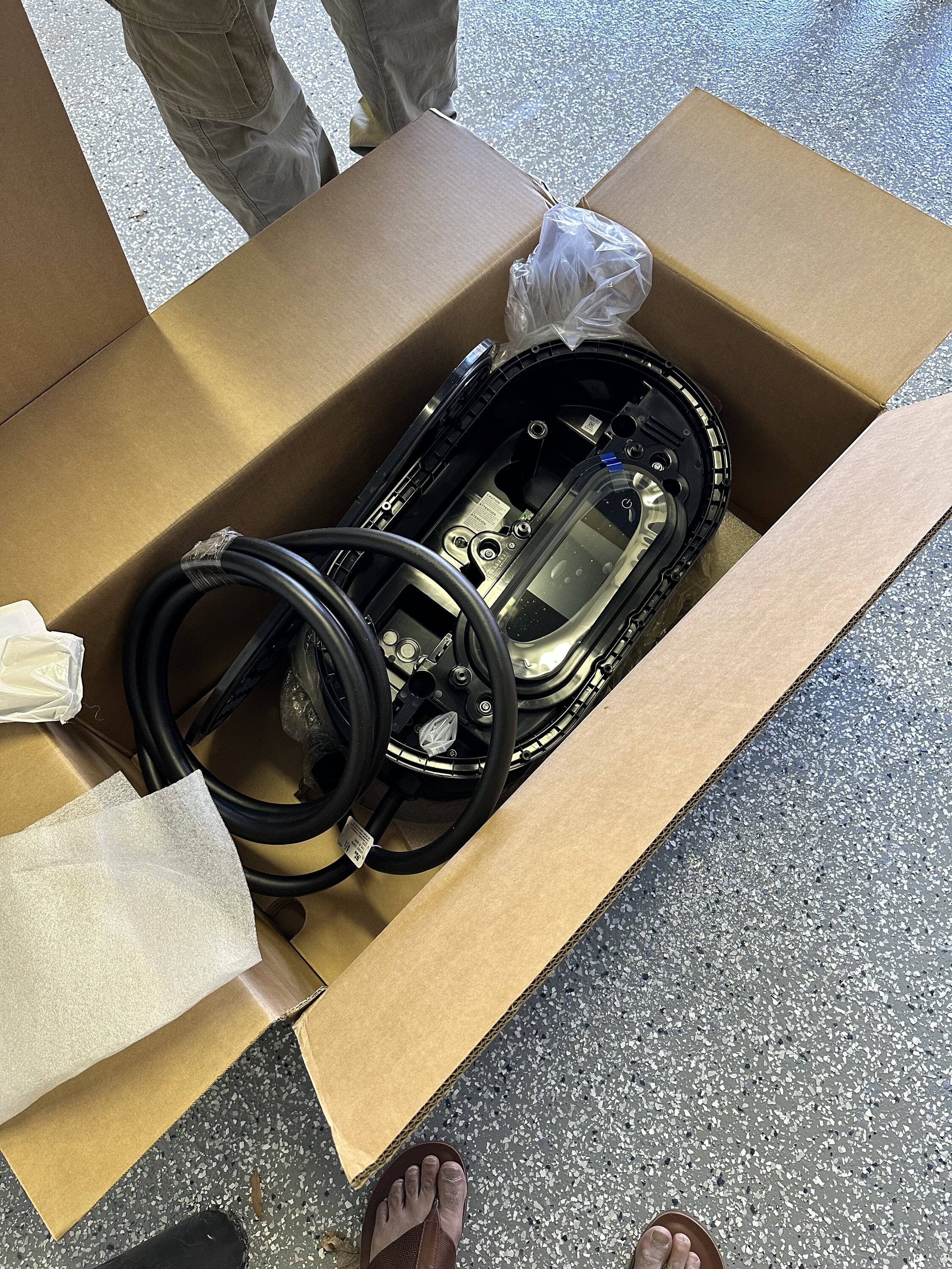 Porsche Taycan Porsche Wall Charger Connect | Unbox & Install 03EB136F-E370-416A-A797-6129005D8F59