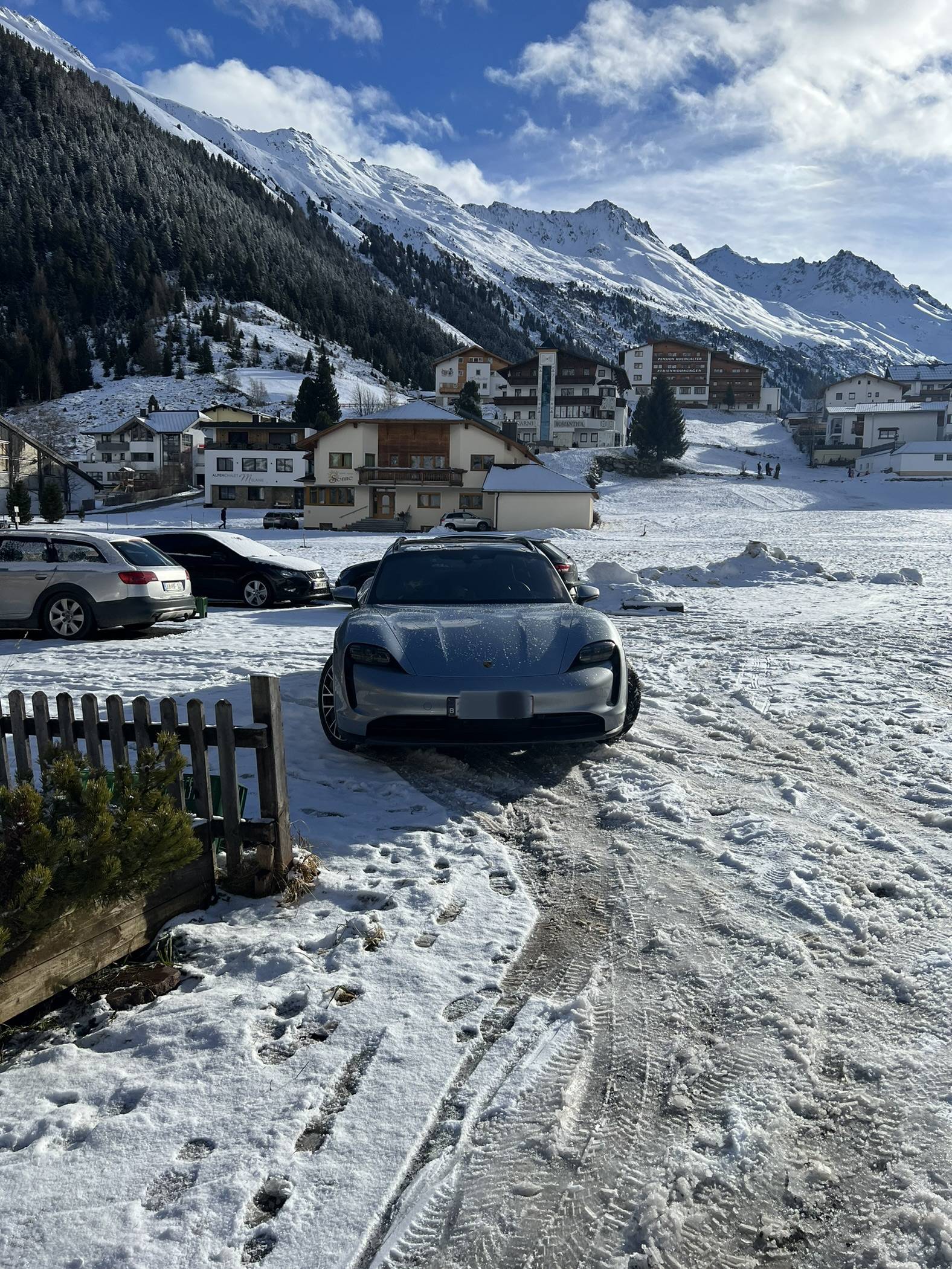 Porsche Taycan Winter trip to the Alps in Taycan 4 Cross Turismo 0DC5B116-859F-43ED-9350-7F66C6FCB5EC