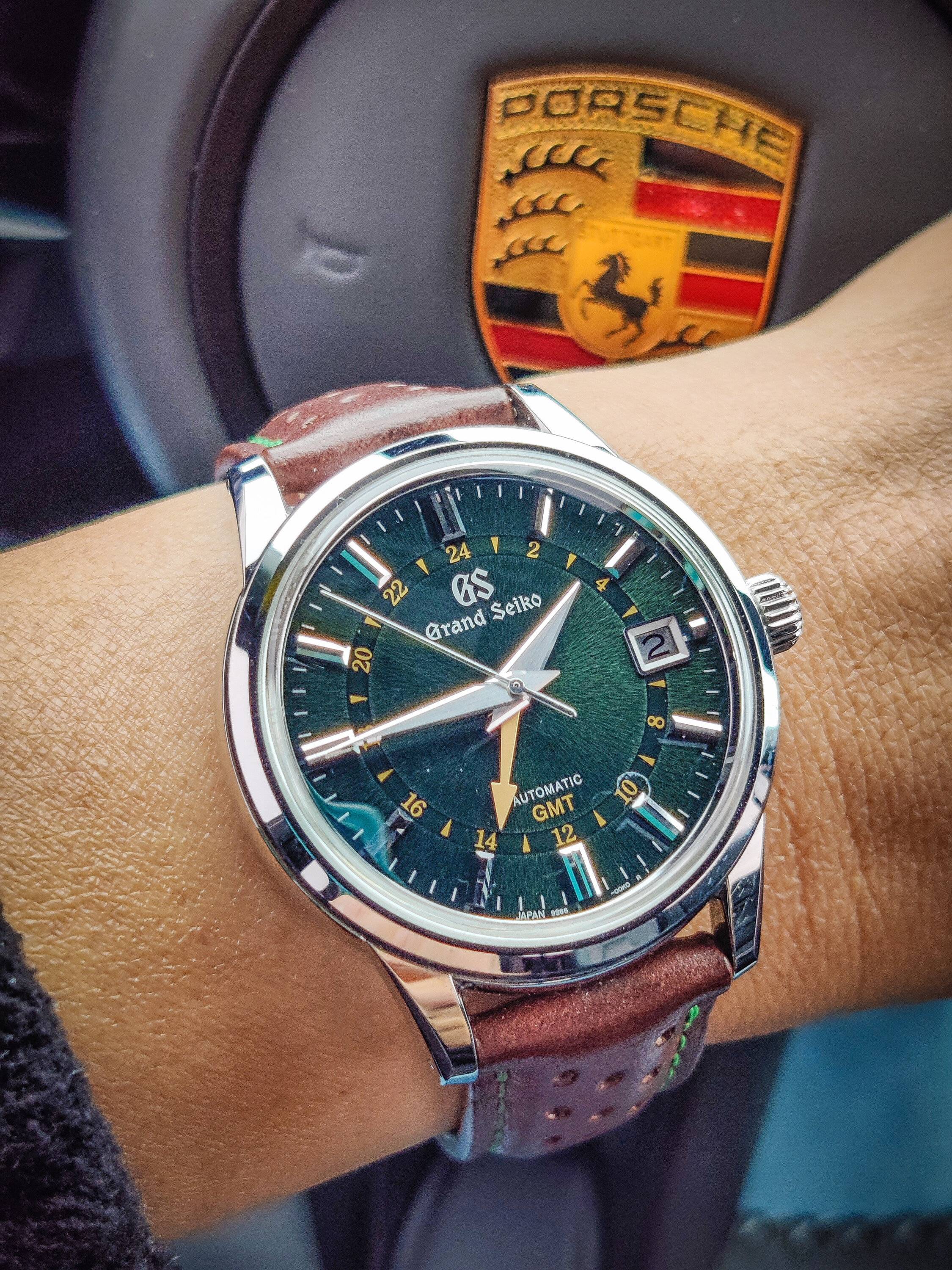 Porsche Taycan Watch collectors - let's talk watches here! PSX_20221202_134540