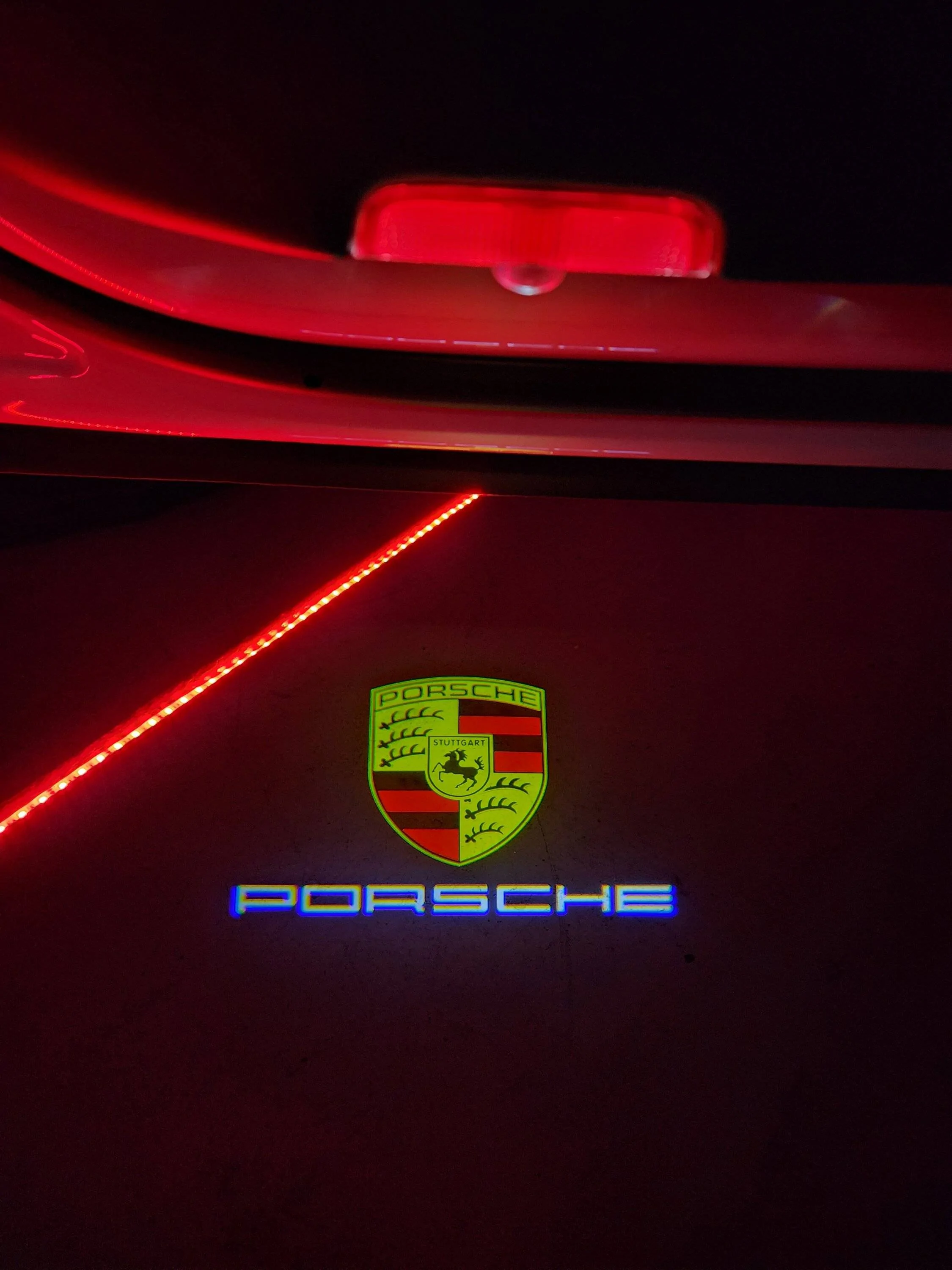 Porsche Taycan Installed puddle lights “Taycan” 20230102_055840