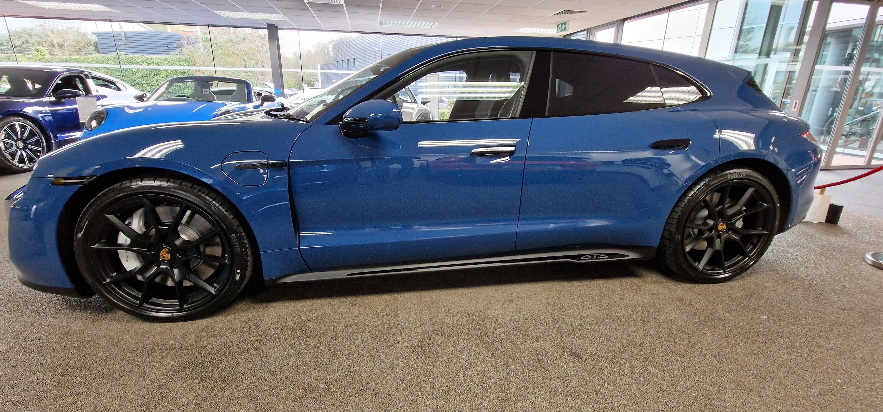 Porsche Taycan Comparing 4S option to GTS option 344AA0FF-AEC7-4AA9-9A17-2ED1334377AB