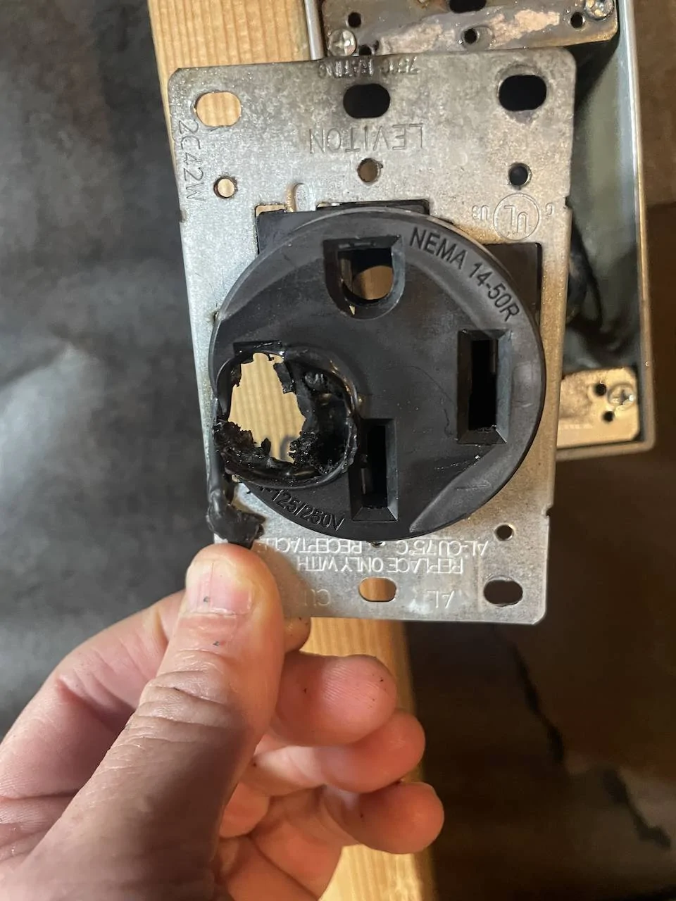 Porsche Taycan Porsche Mobile Charger - Recall IMG_2962