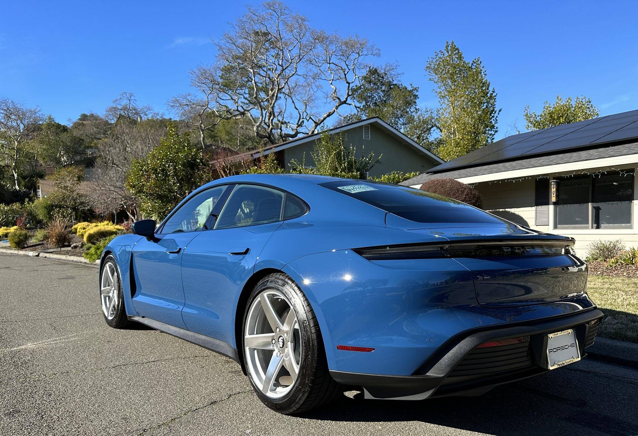 Porsche Taycan Aftermarket wheels for Taycan vMIzCN7