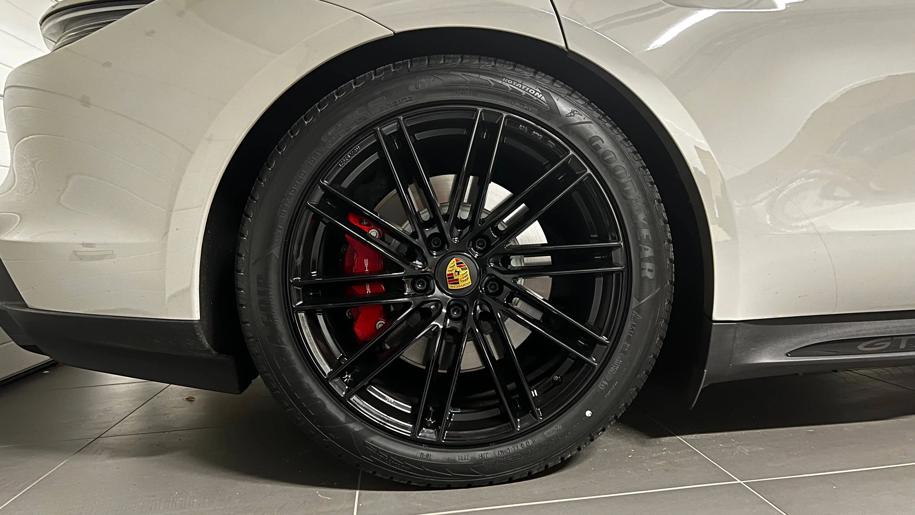 Porsche Taycan Winter Wheels installed - Vossen HF4T + Pirelli Winter Scorpion tires. 20x11R 20x9F IMG_4710