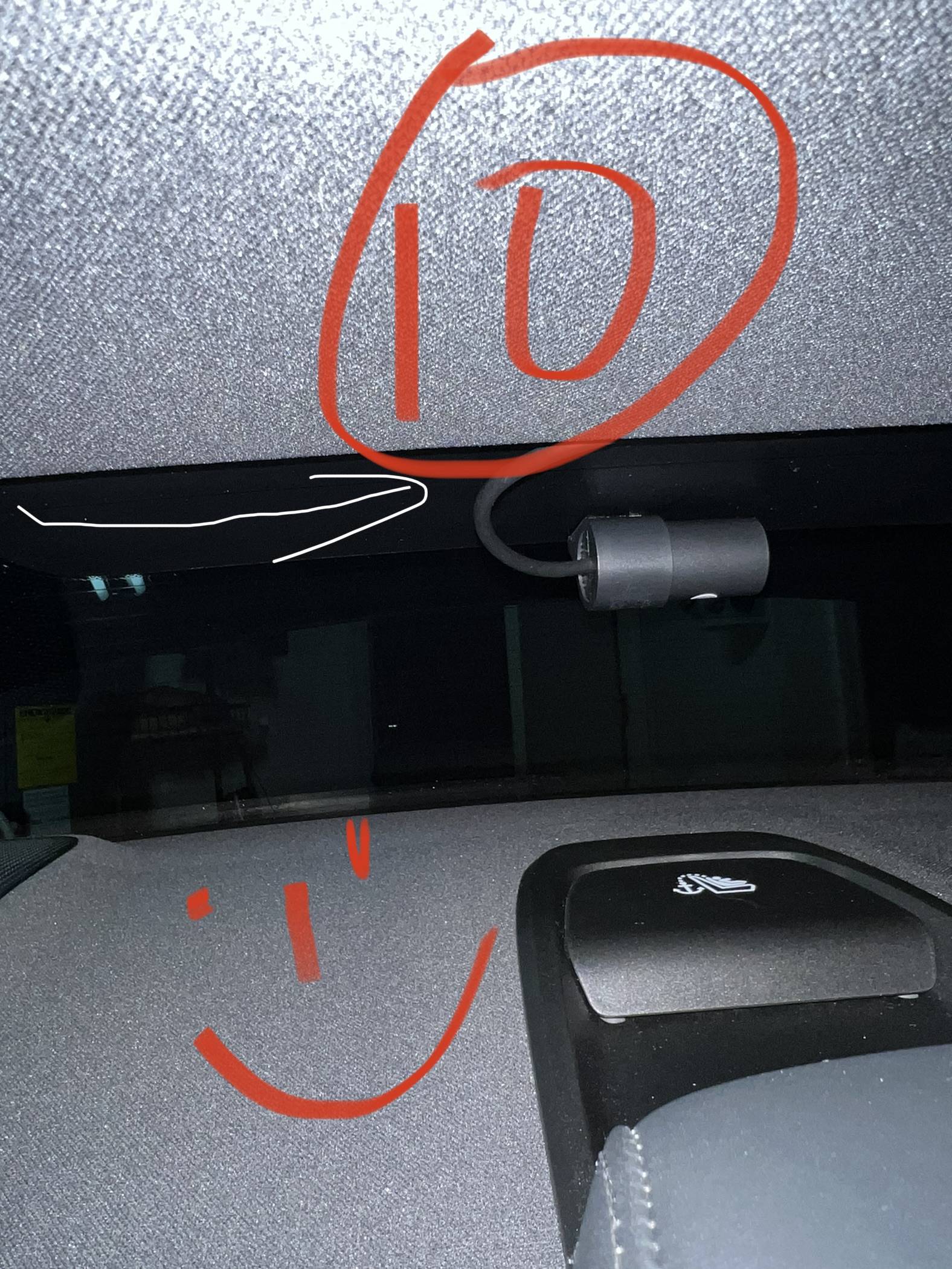 Porsche Taycan Fitcamx dashcam installation BCF64615-B989-4274-9E7D-40353AF848B1