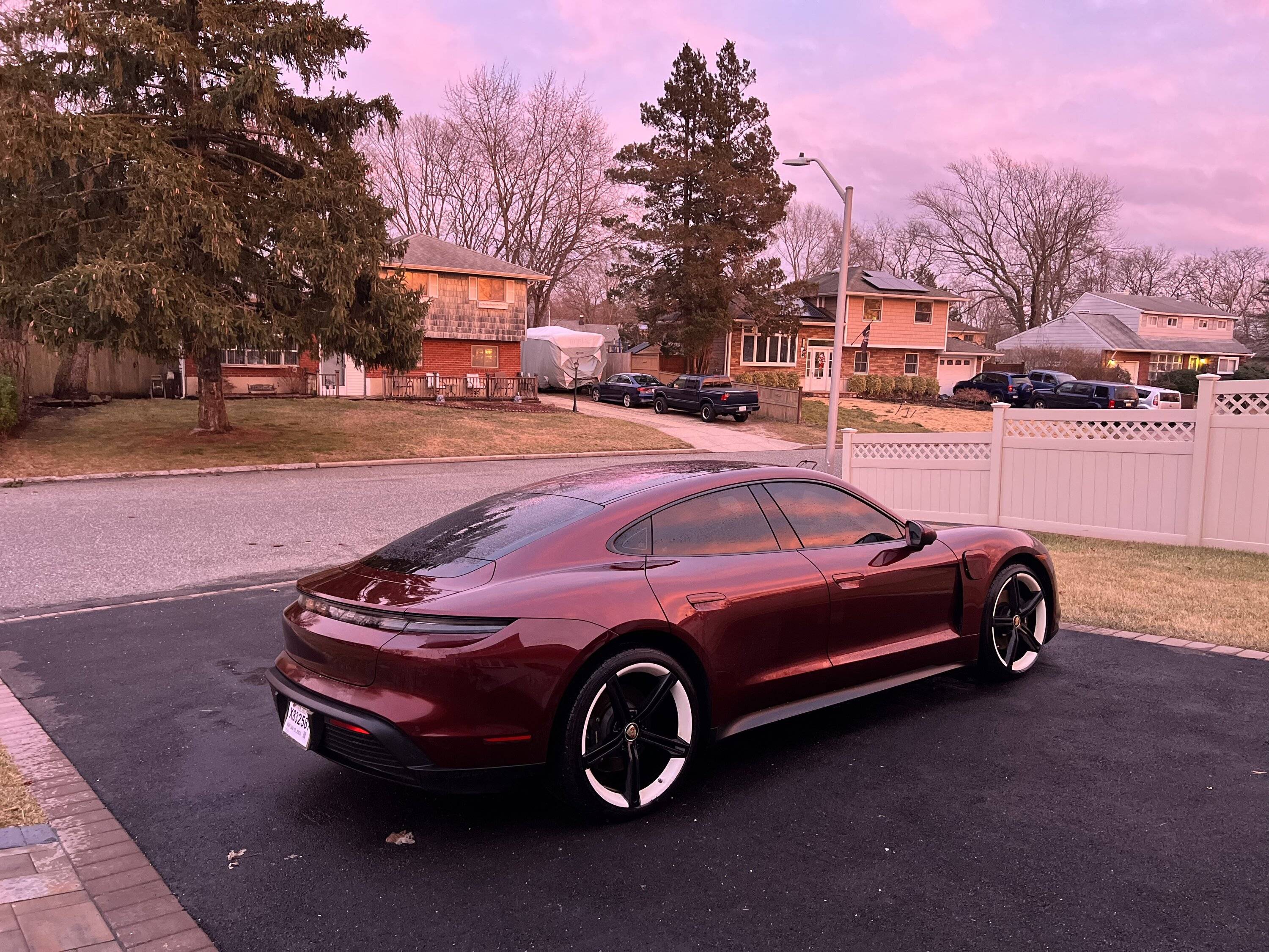 Porsche Taycan CHERRY METALLIC Taycan Club 557167AD-9855-461A-B534-129157590D0A
