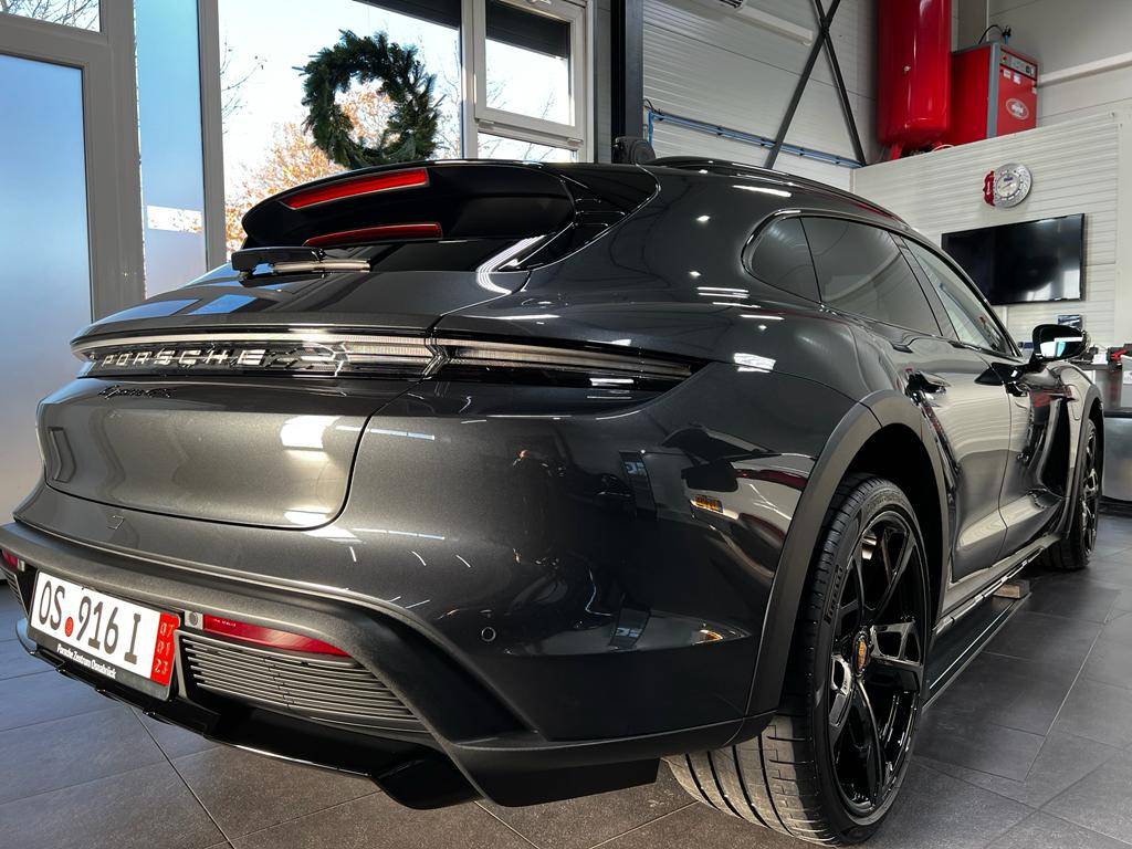 Porsche Taycan VOLCANO GREY Taycan Club IMG-20221215-WA0013