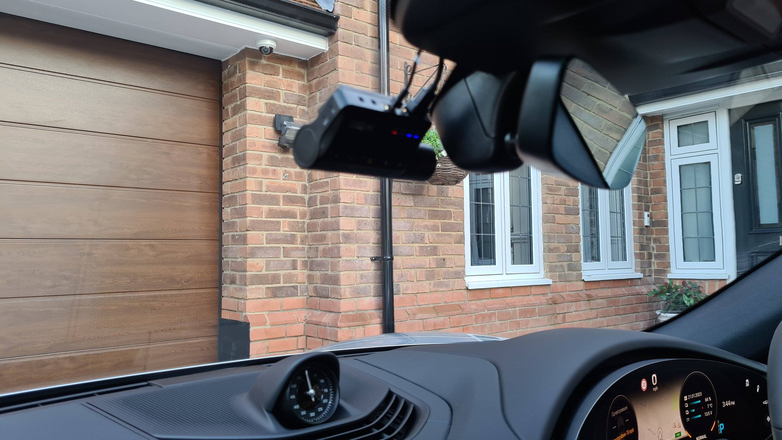 Porsche Taycan [Dashcam] Viofo A139 Pro 1/2/3CH HDR 20230121_154500
