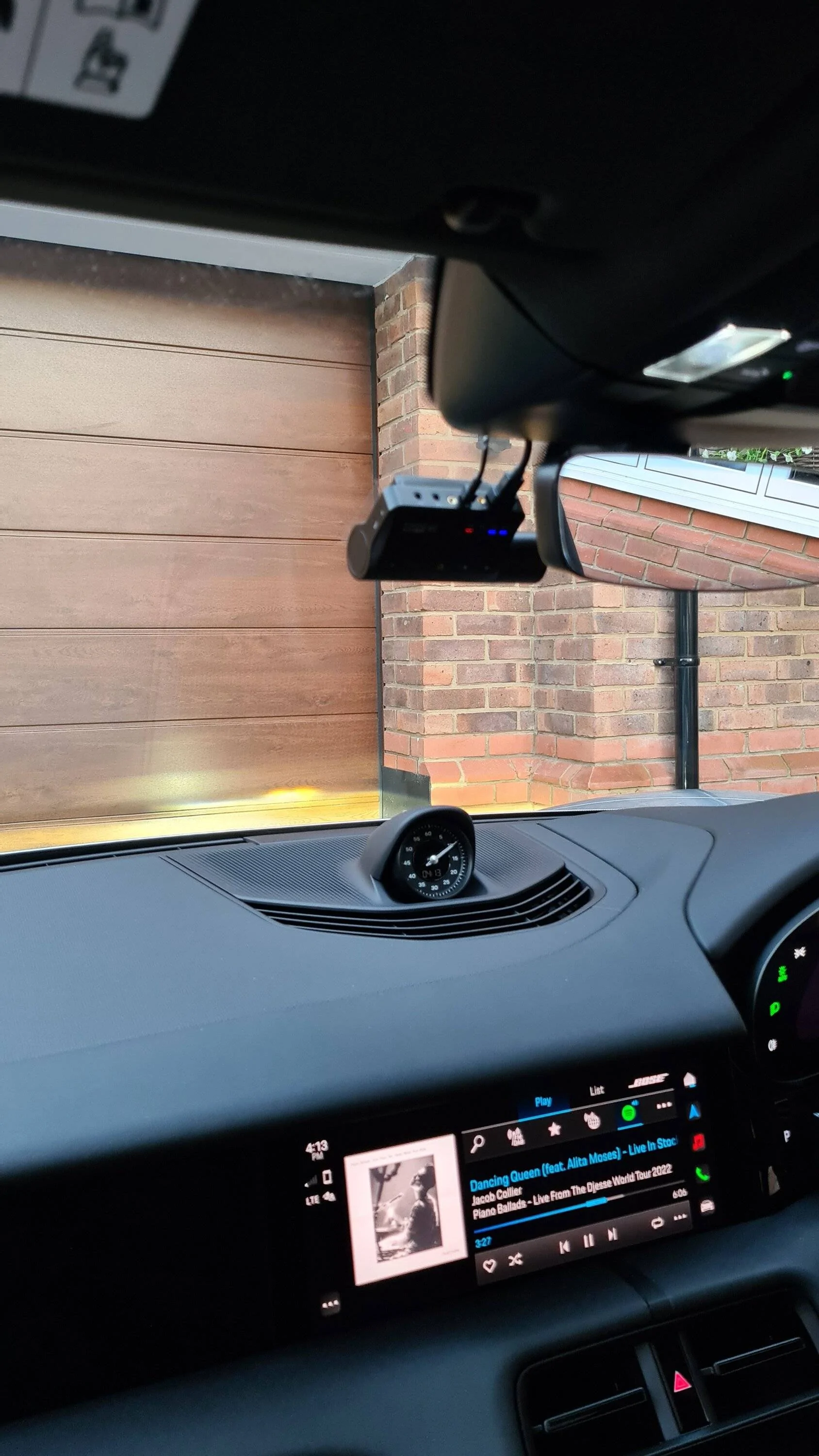 Porsche Taycan [Dashcam] Viofo A139 Pro 1/2/3CH HDR 20230121_161313