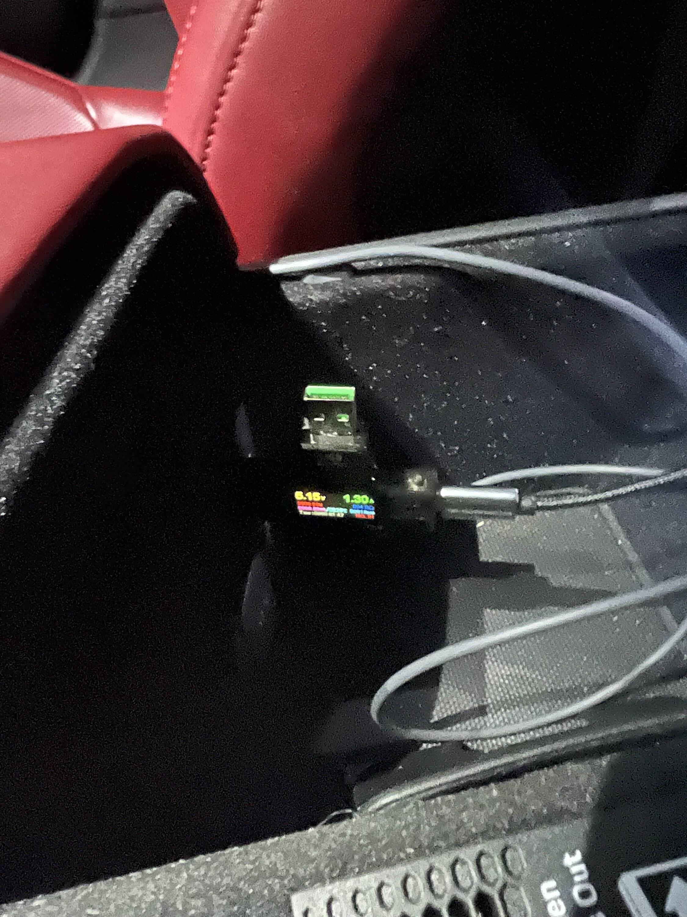 Porsche Taycan USB-C rear charging vs Console port voltages/amps measured img_0189-jpe