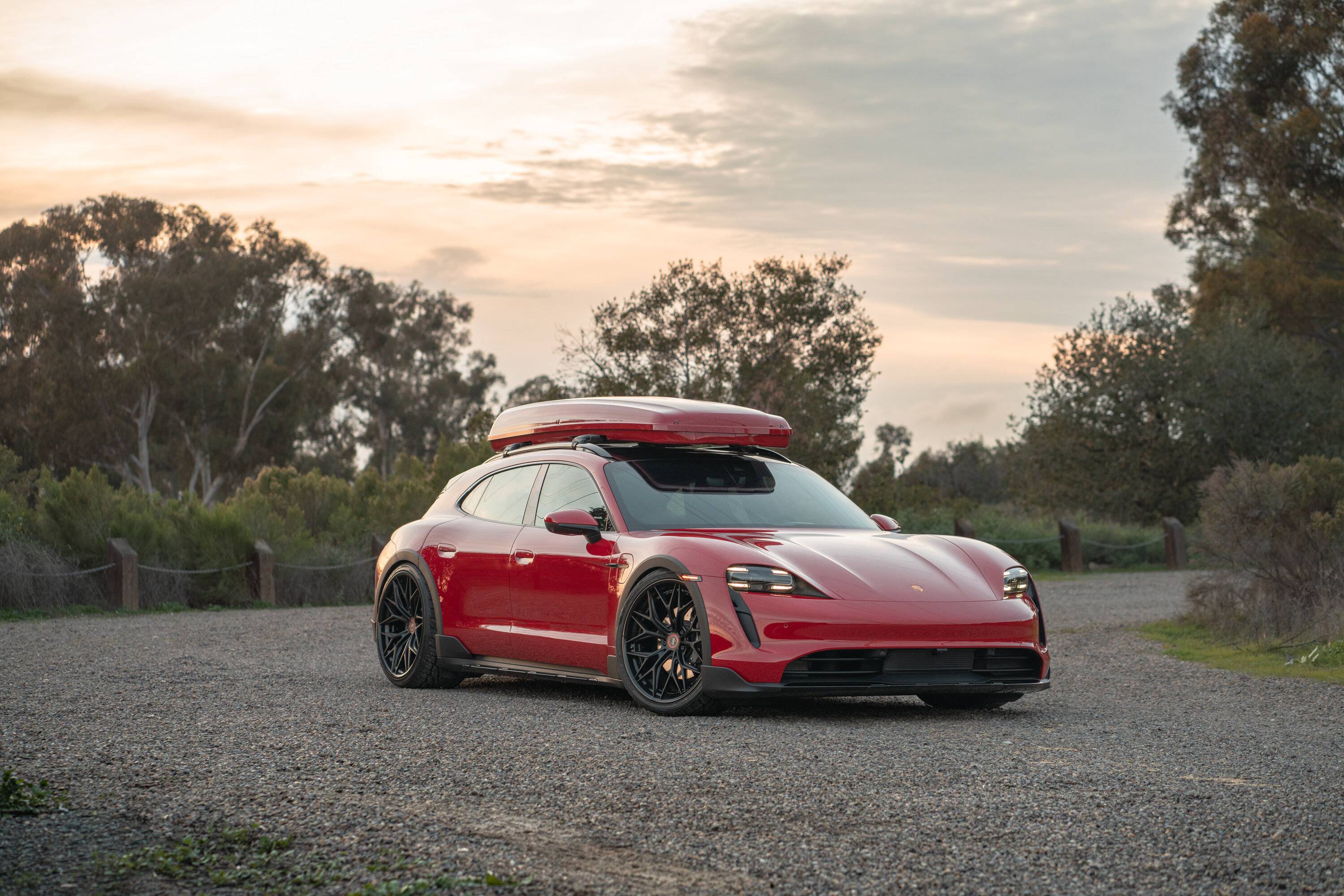Porsche Taycan ☄️ 2023 Taycan 4 Cross Turismo [22" Wheels, Lowering Module, Roofbox, Adventure Ready] DSC06953.JPG