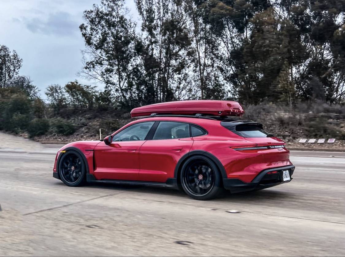 Porsche Taycan ☄️ 2023 Taycan 4 Cross Turismo [22" Wheels, Lowering Module, Roofbox, Adventure Ready] IMG_2031 2
