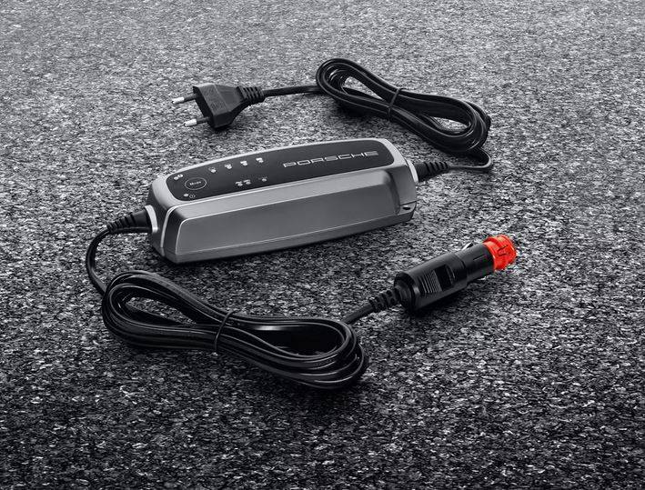 Porsche Taycan Charging 12v battery Trickle charger.JPG