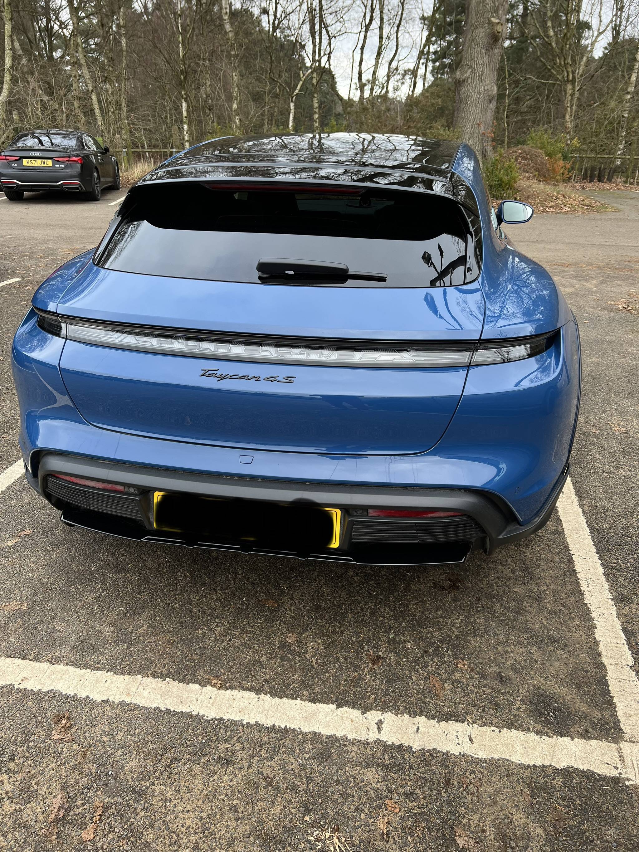 Porsche Taycan NEPTUNE BLUE Taycan Club E5734836-4CEC-4A61-B9E4-24E54AF28602