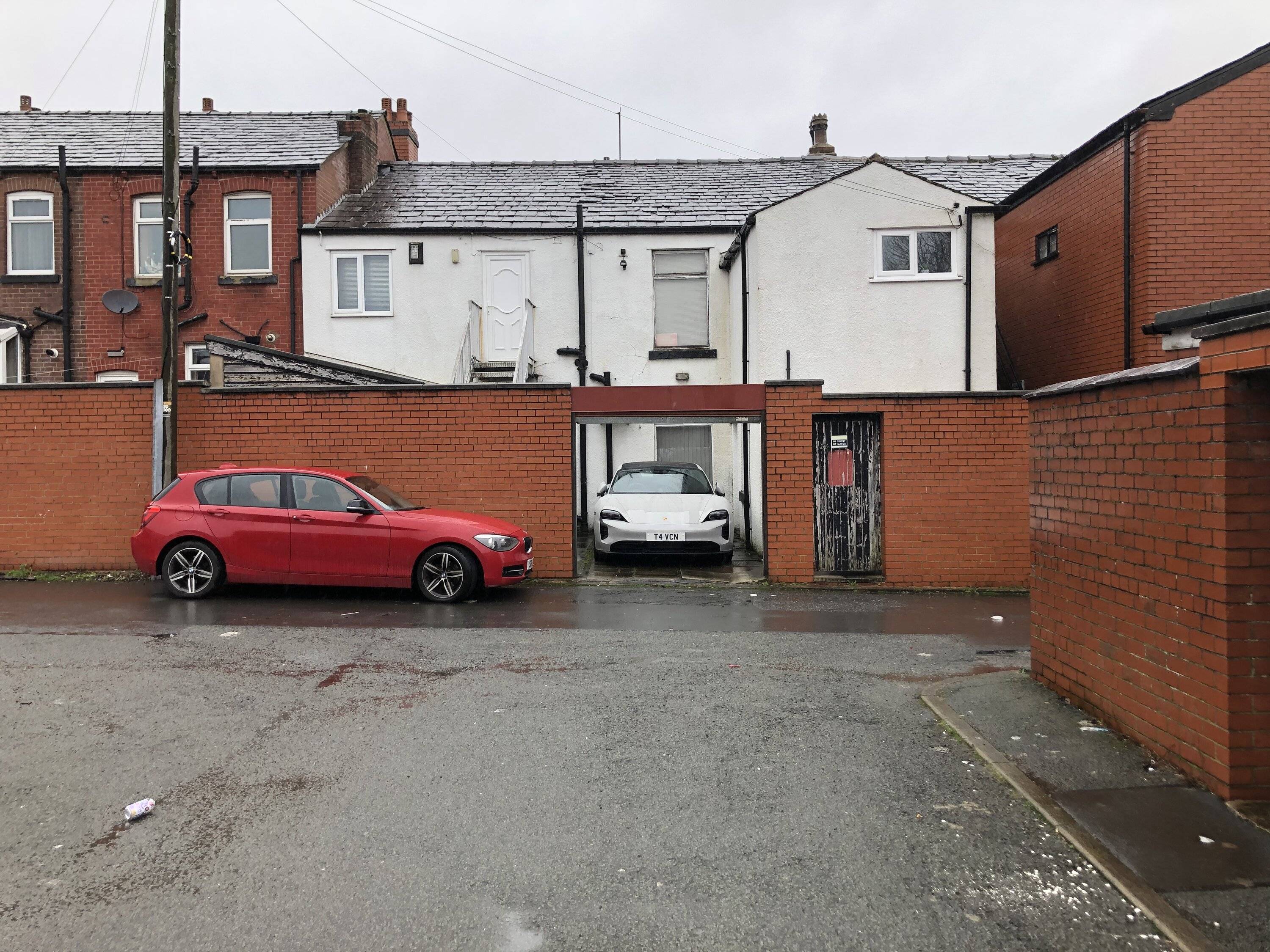 Porsche Taycan Taycan Owners and Very Narrow Lanes ADEA2D63-7ADB-4E75-A93A-3EB8814CB247