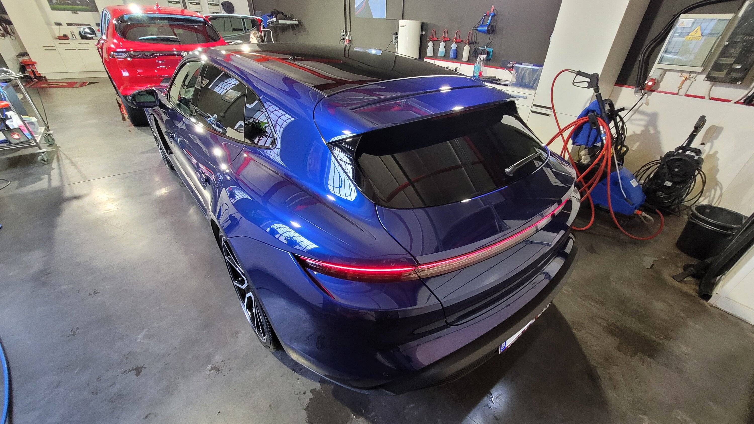 Porsche Taycan Hi from Belgium :) 20230119_141711