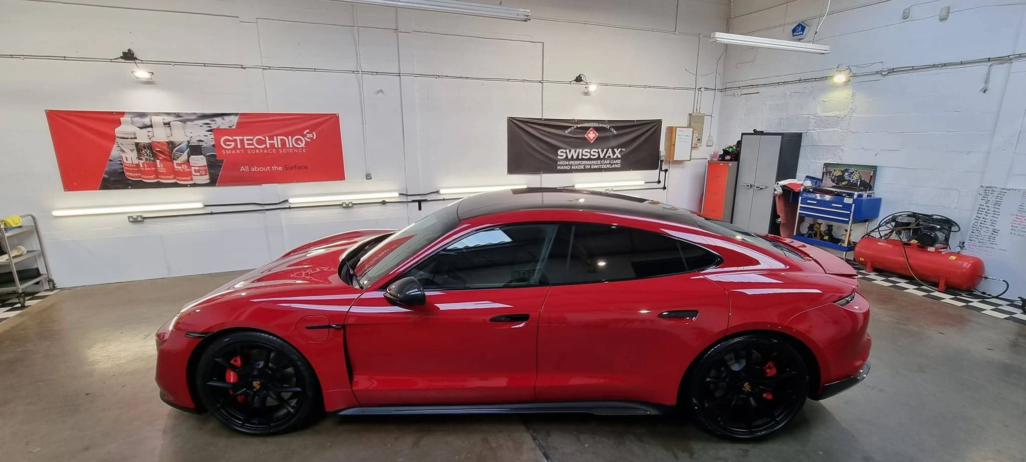 Porsche Taycan Why do you LOVE your Taycan ? 328146678_885054439480690_339836561194515828_n