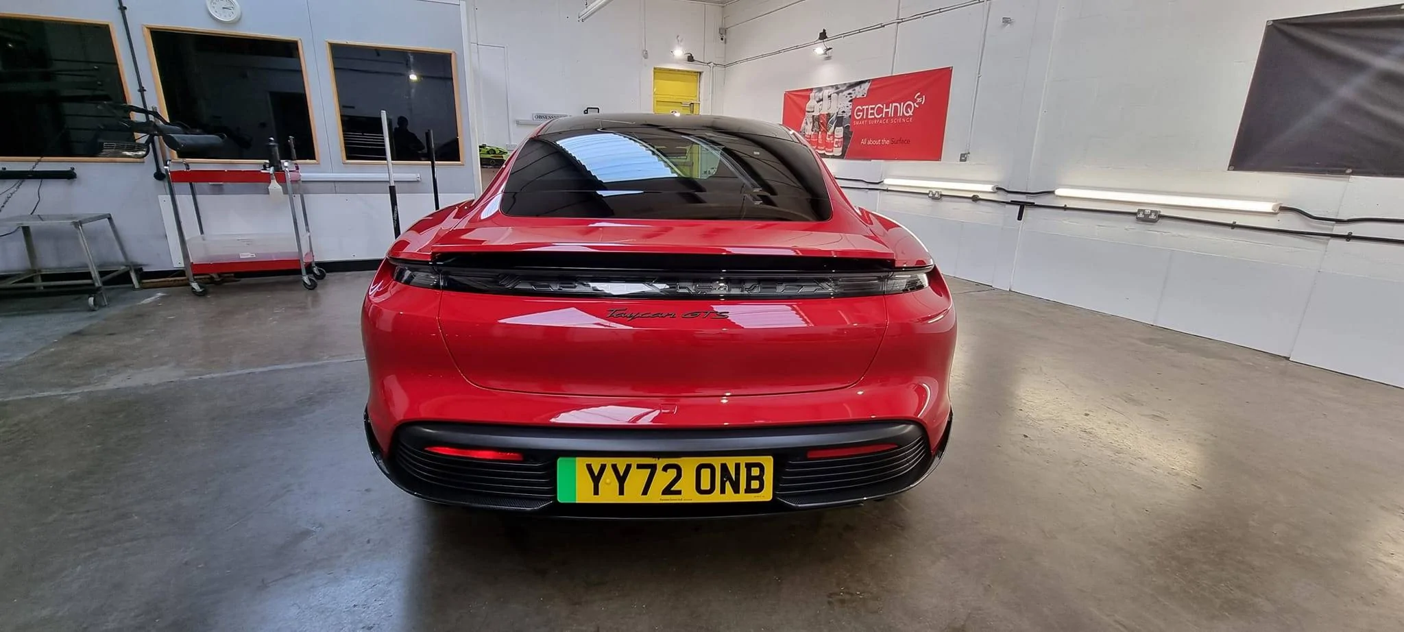 Porsche Taycan CARMINE RED Taycan Club 329508778_543662654529831_1775498510114886513_n