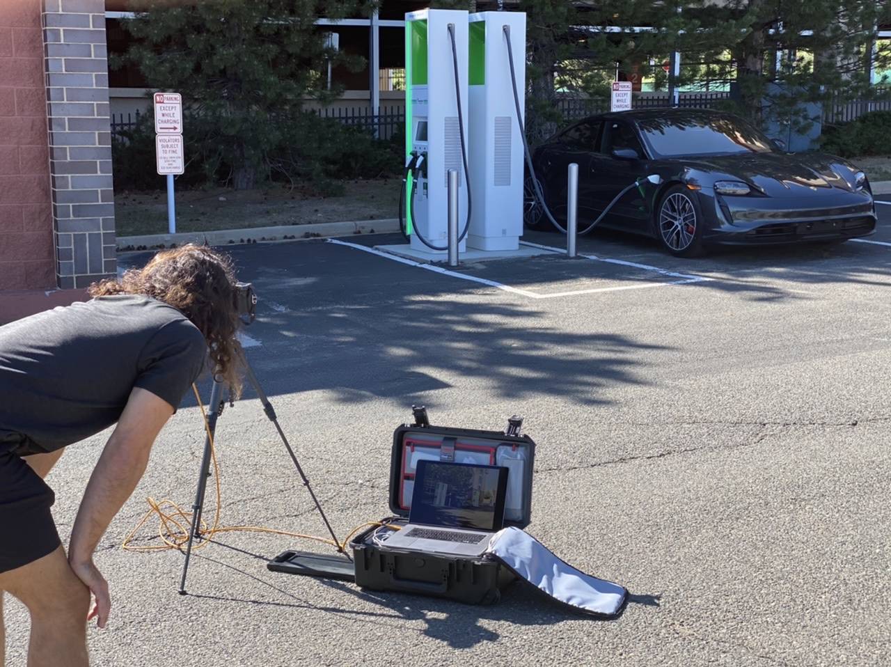 Porsche Taycan Charging Your Taycan Demonstration Using Porsche Connect App 0DE2D020-9764-49F2-8CC2-0852A97DDF4F