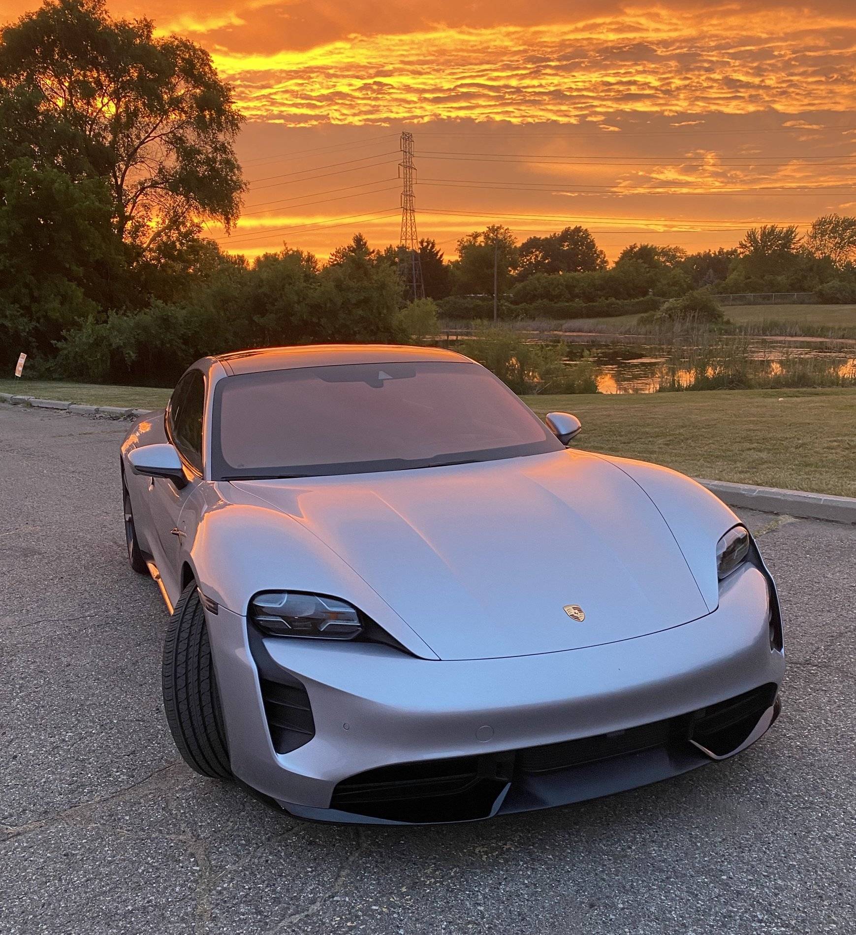 Porsche Taycan I couldn’t resist the sunset DA501C97-EE0E-42BC-A224-798D4EEBD122