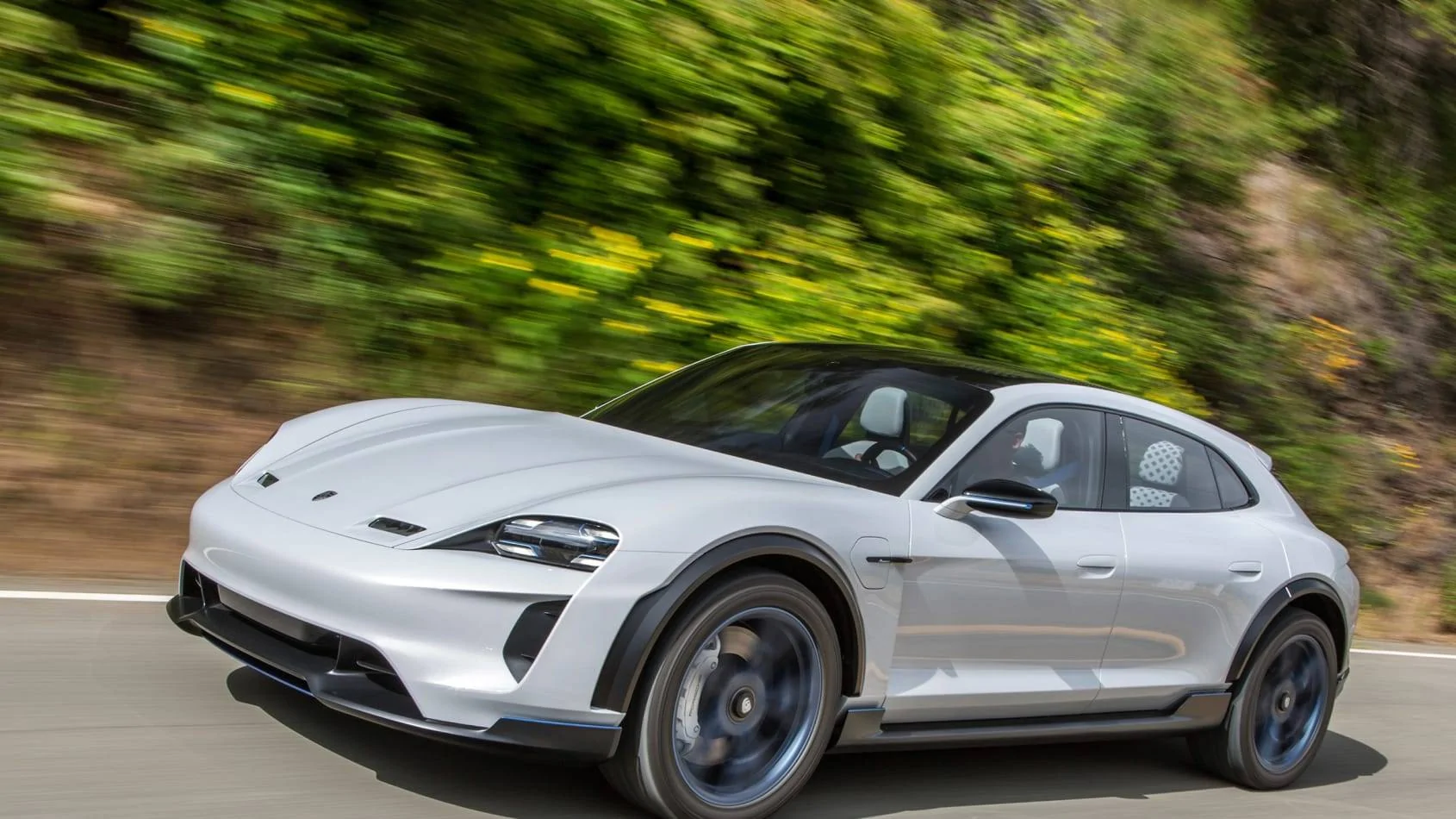 Porsche Taycan Latest Taycan Cross Turismo Prototype Spy Shots ssion_e_cross_turismo_california_2018_porsche_ag-4