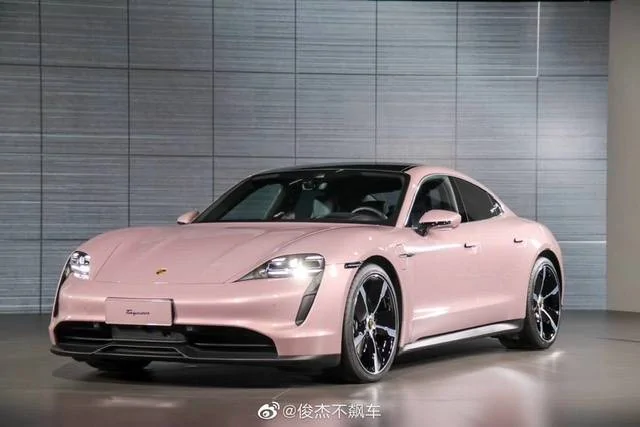 Porsche Taycan Base model Taycan announced. 59643060-3FFC-4706-A5AC-D092DA5BF667
