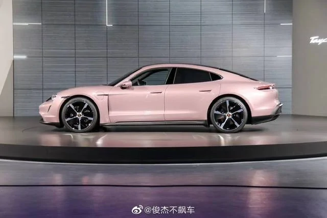 Porsche Taycan Base model Taycan announced. B3212DBB-A78F-41BB-83CE-CA113AF91FBC