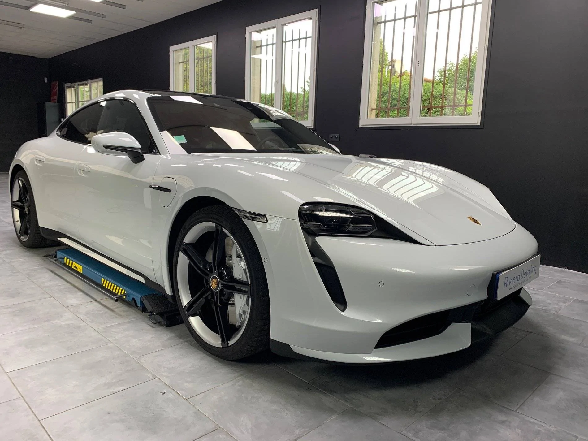 Porsche Taycan Help...opinion on colours/ spec! CCE1CE33-6D16-40AF-A327-565DD2FD5AEA