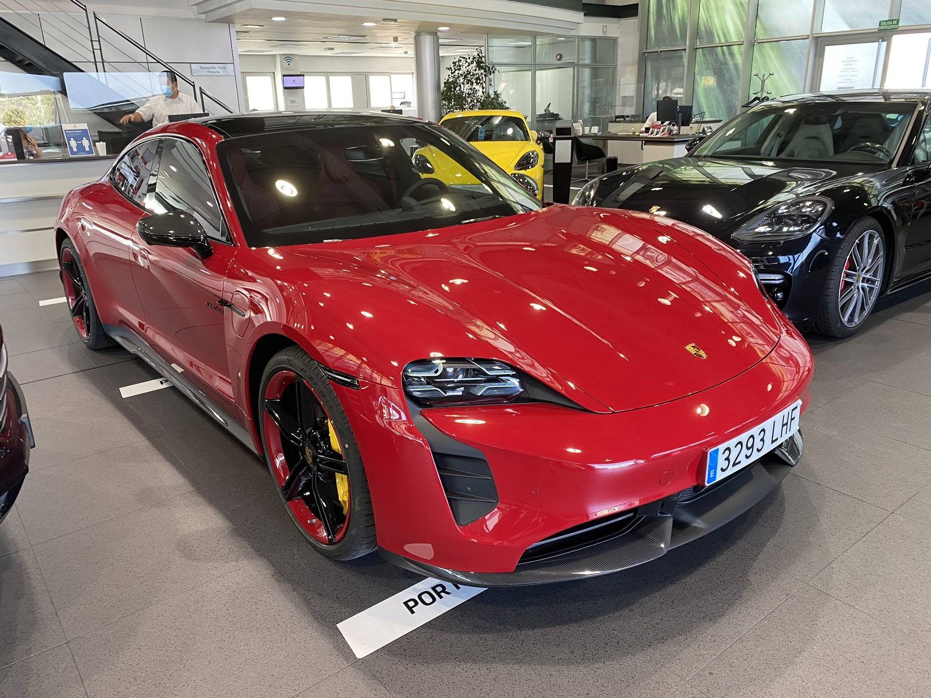 Porsche Taycan Taycan Waiting Room: Who has ordered and a delivery date? 80F03E73-B830-4FB5-A286-CA5AEE3EC7AD
