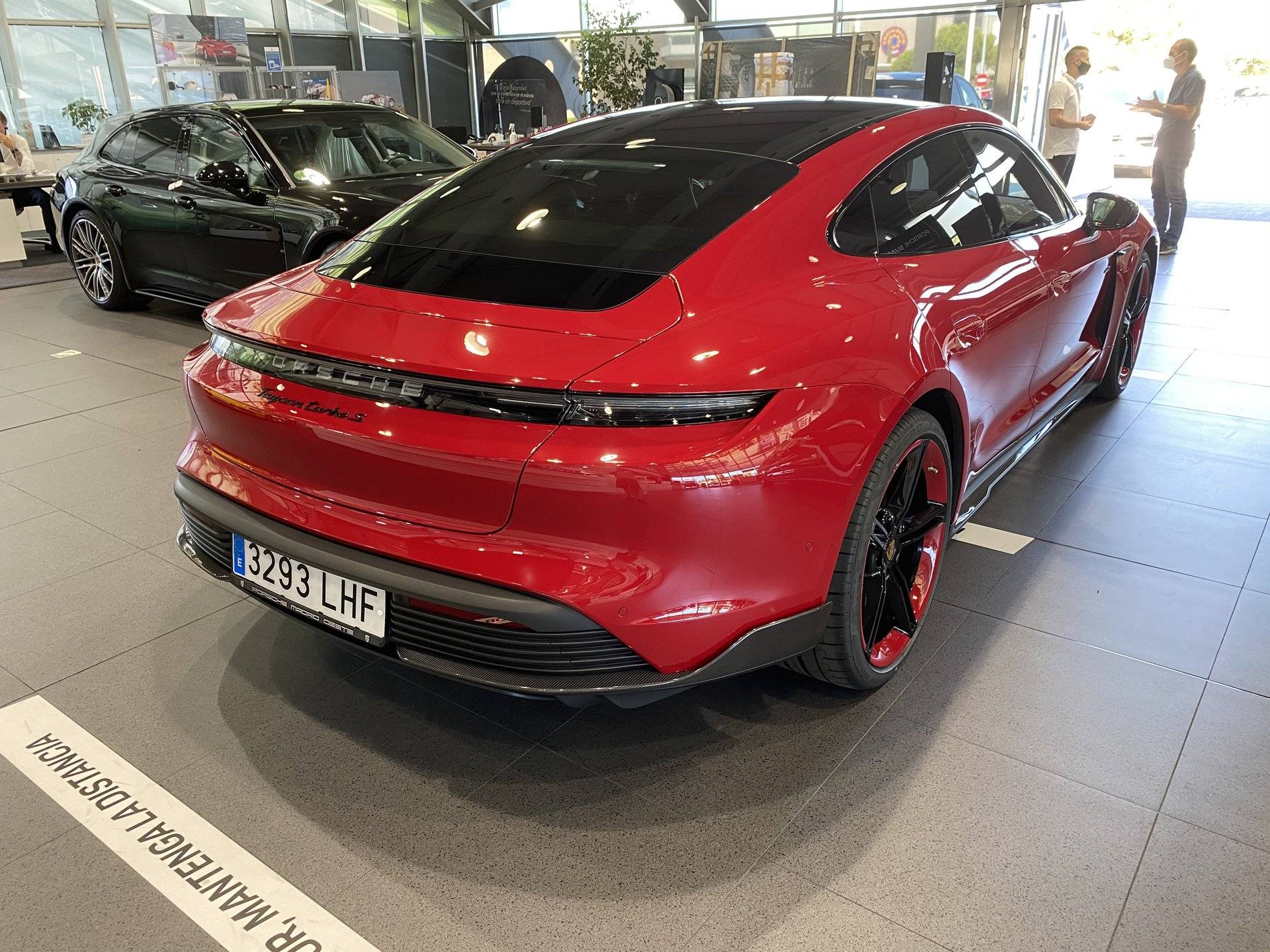 Porsche Taycan Taycan Waiting Room: Who has ordered and a delivery date? 3538DF5E-D092-47DC-A986-C102809295D5