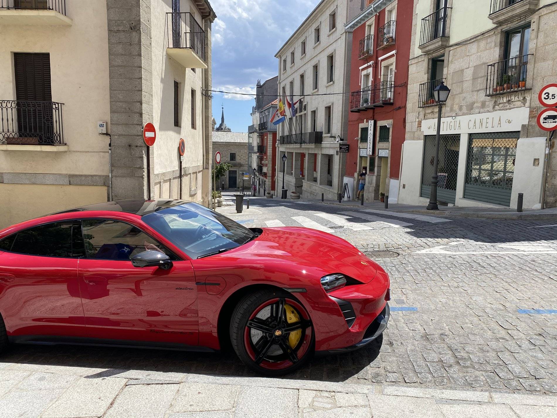 Porsche Taycan “Electric” Badge - Did you? 3BE1B559-34E0-4C06-9F93-FFEF9400B7E8