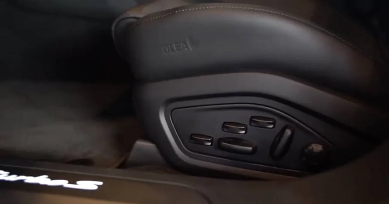 Porsche Taycan 'Standard' leather vs. Olea leather? OleaLeather - II