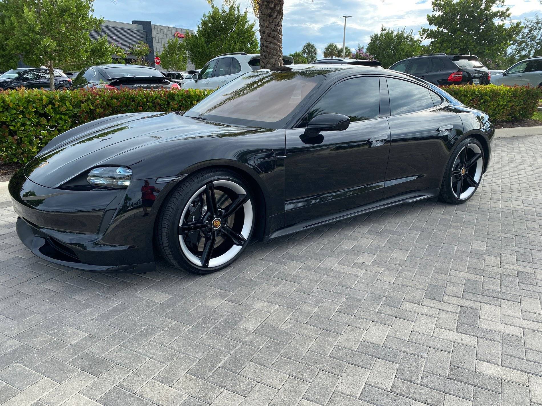 Porsche Taycan Taycan Colours 1594226788784
