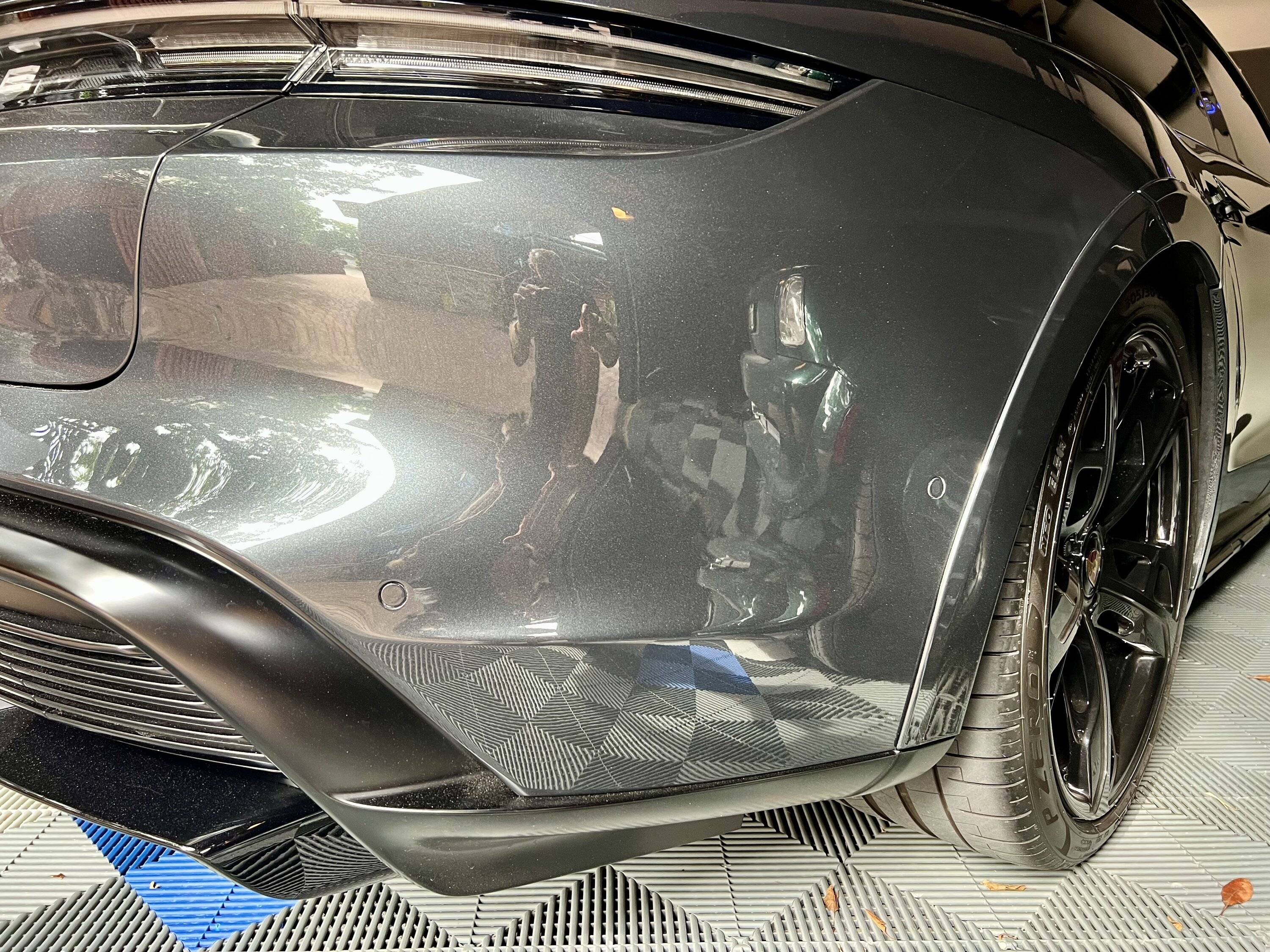 Porsche Taycan Rear bumper reflectors IMG_5602