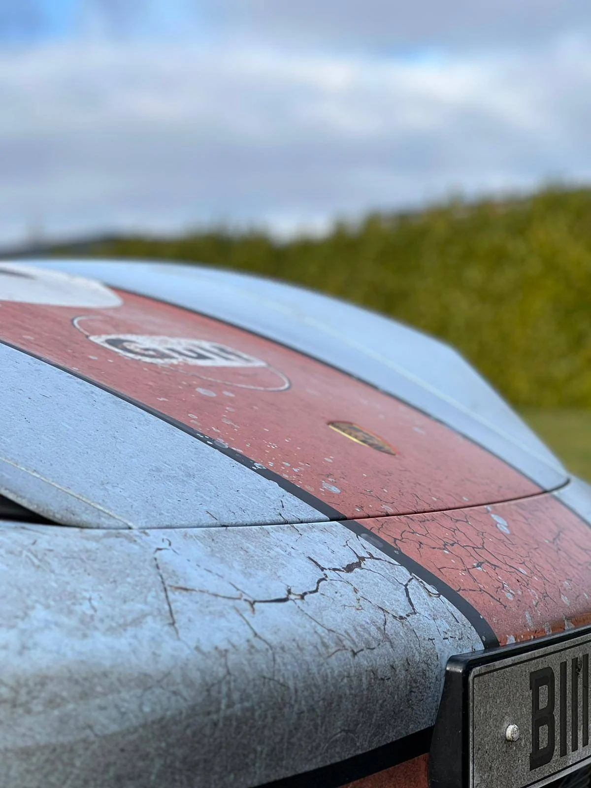 Porsche Taycan Ironic distressed wrap GTS Sports Turismo. Dirty! 7C1C5862-B2D0-4DEC-B18F-11236A532F20