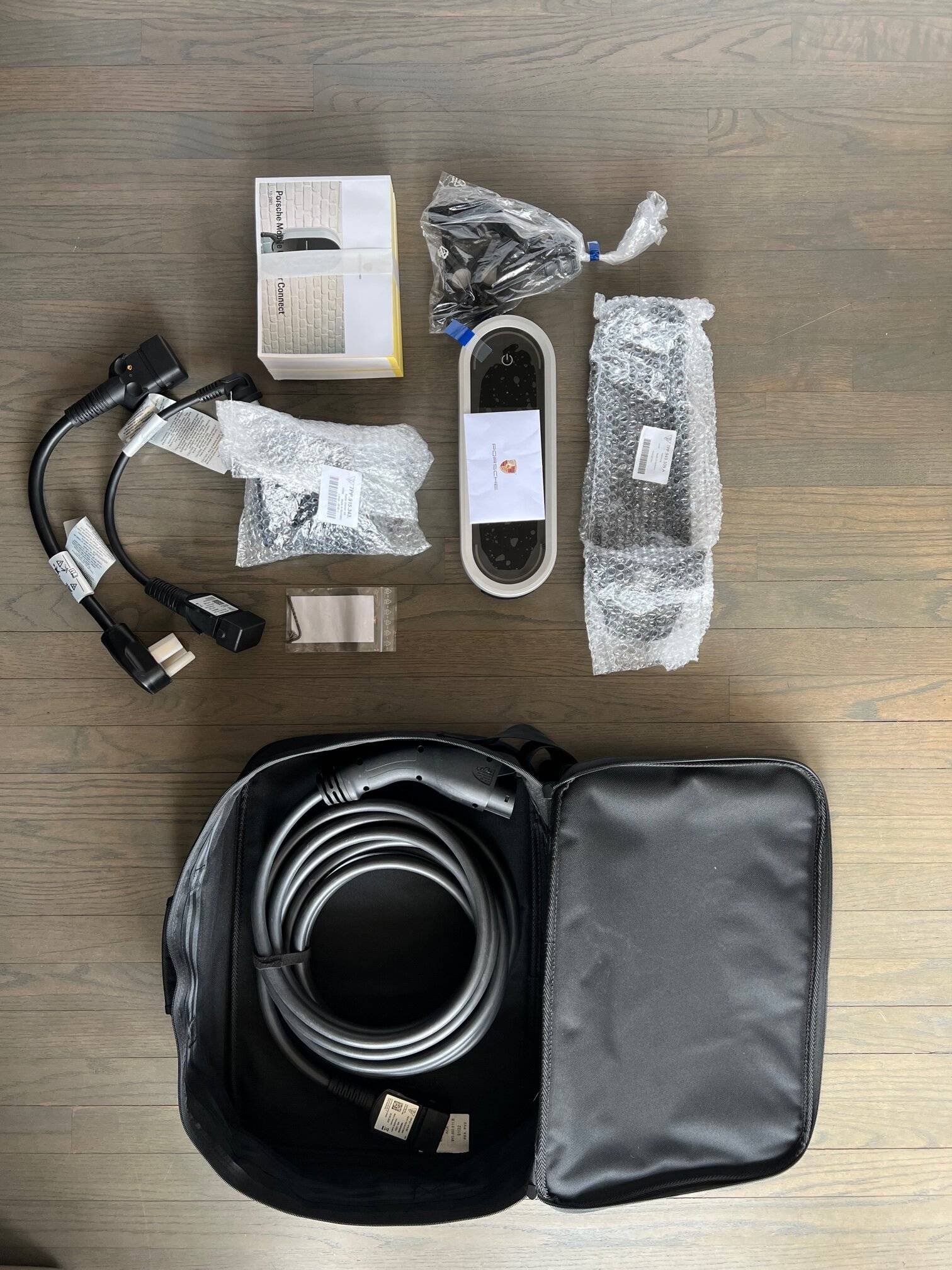 ポルシェ モバイルチャージャー コネクト 9y0.971.675.BM ポルシェ