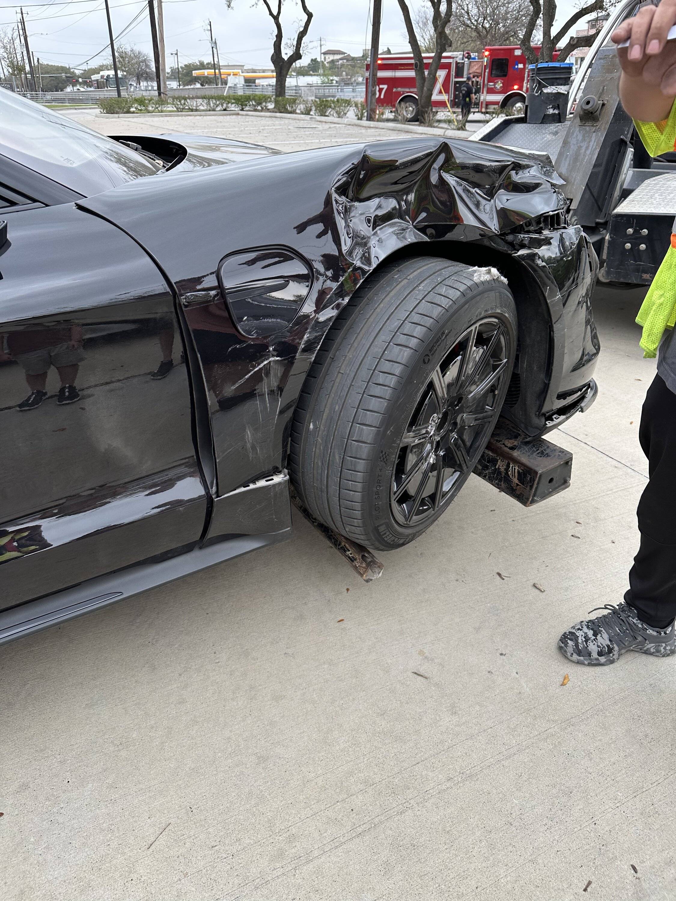 Porsche Taycan Taycan Turbo Accident - Damage Opinion B257CD31-9408-48FA-94BA-BB619DB3E88F