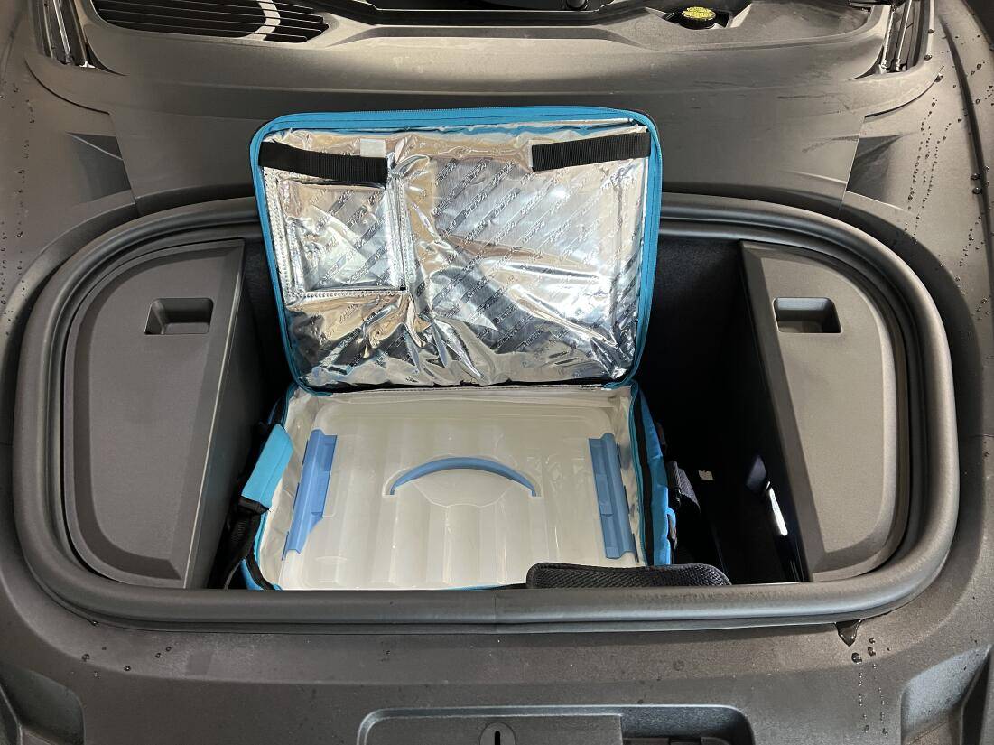 Porsche Taycan Odd frunk contents?!? 1678258577752