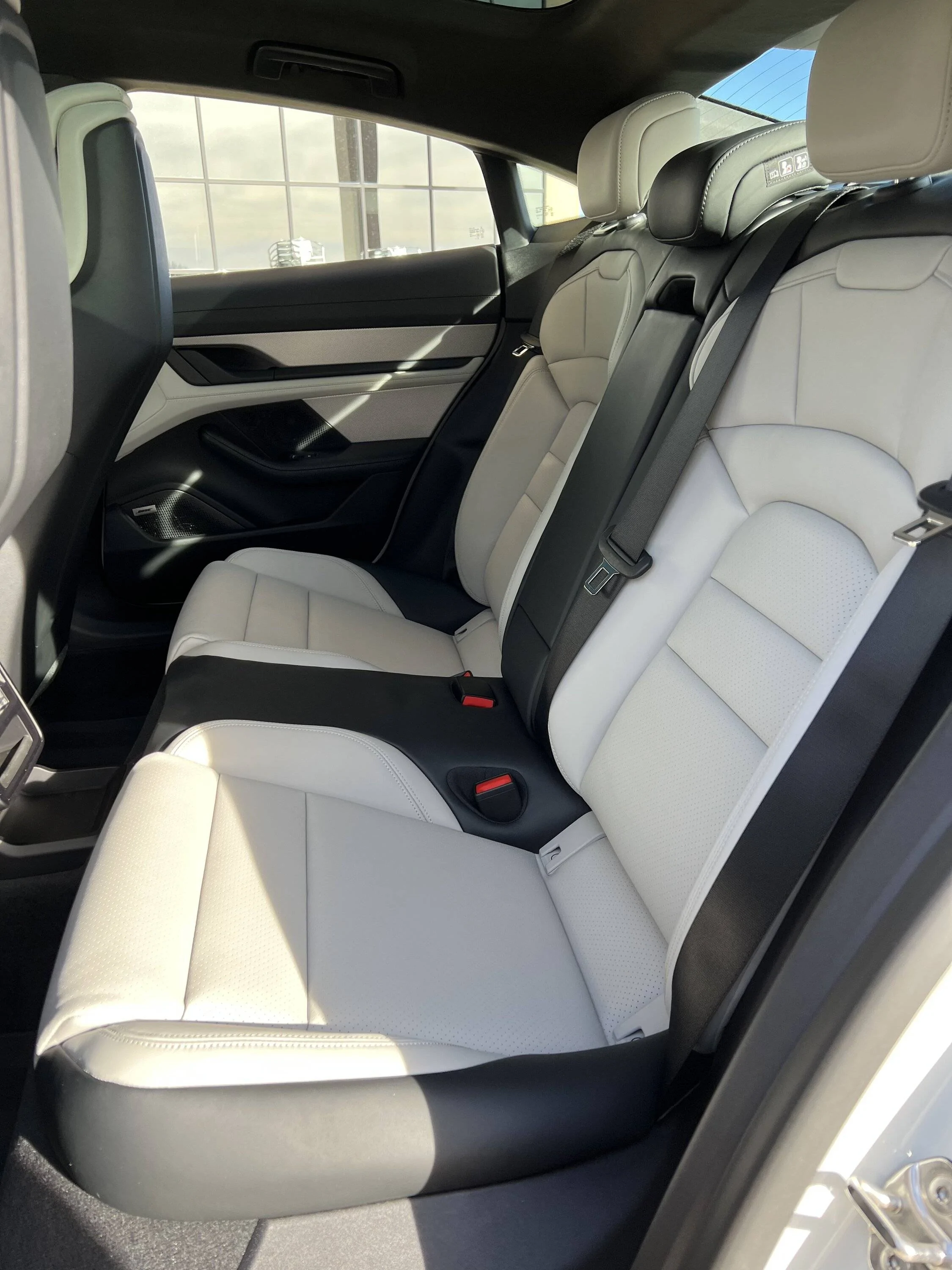 Porsche Taycan Beautiful Inside and Out 9C3A81E7-8471-454E-BDC2-5E9F1863EAC9