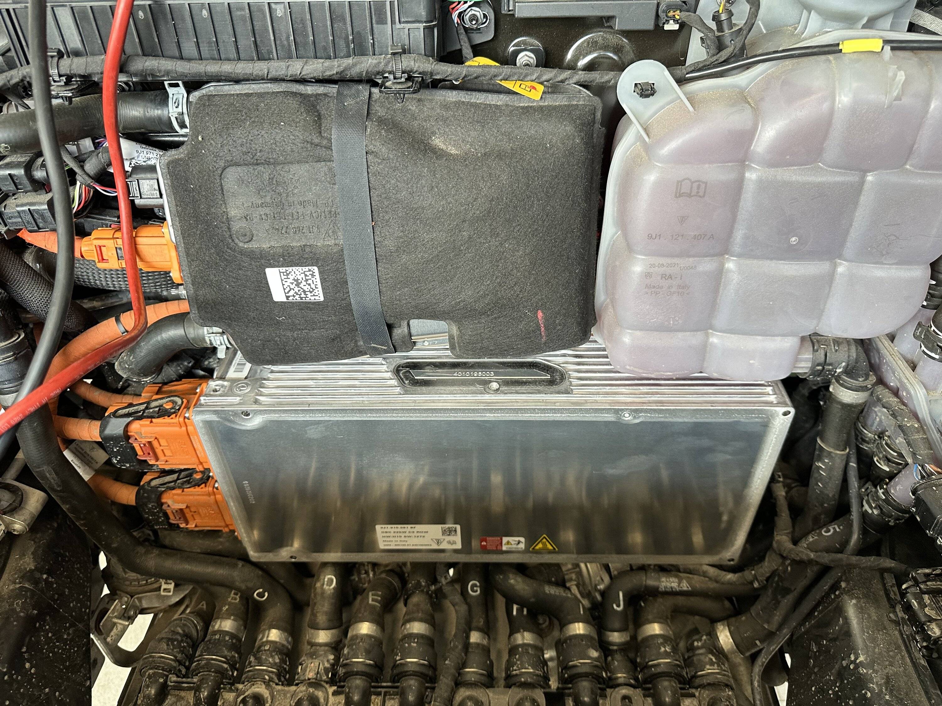 Porsche Taycan All Taycan deliveries being held at port due to needing new heaters 62BE7F05-EB11-40D3-84FE-3C36FD07ABE9