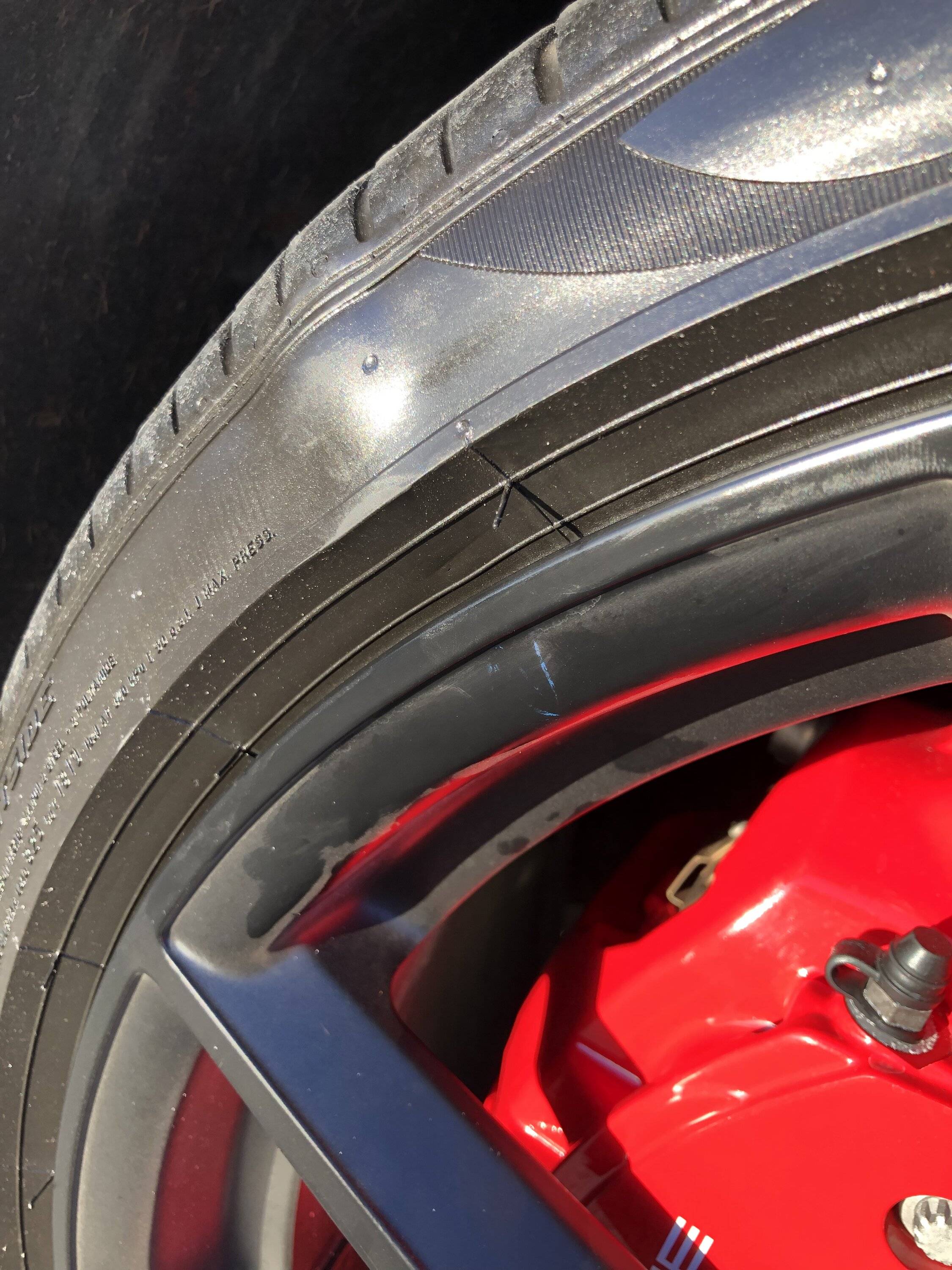 Porsche Taycan Tyre (Tire!) replacement 3852726B-67F3-4133-9F6F-AD0167A0E62E