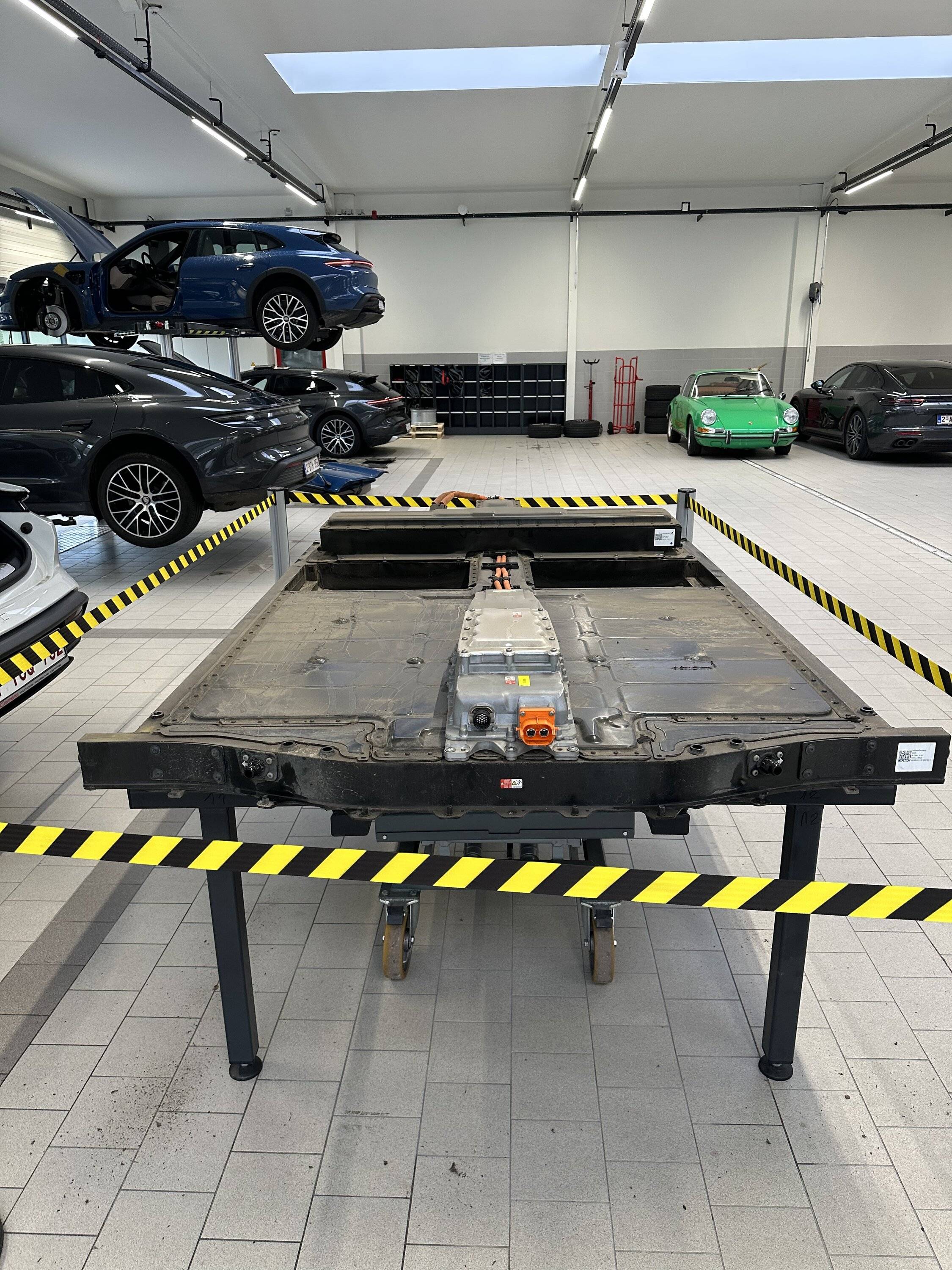 Porsche Taycan All Taycan deliveries being held at port due to needing new heaters E241152D-2CF2-45C5-8C7F-40F488103670