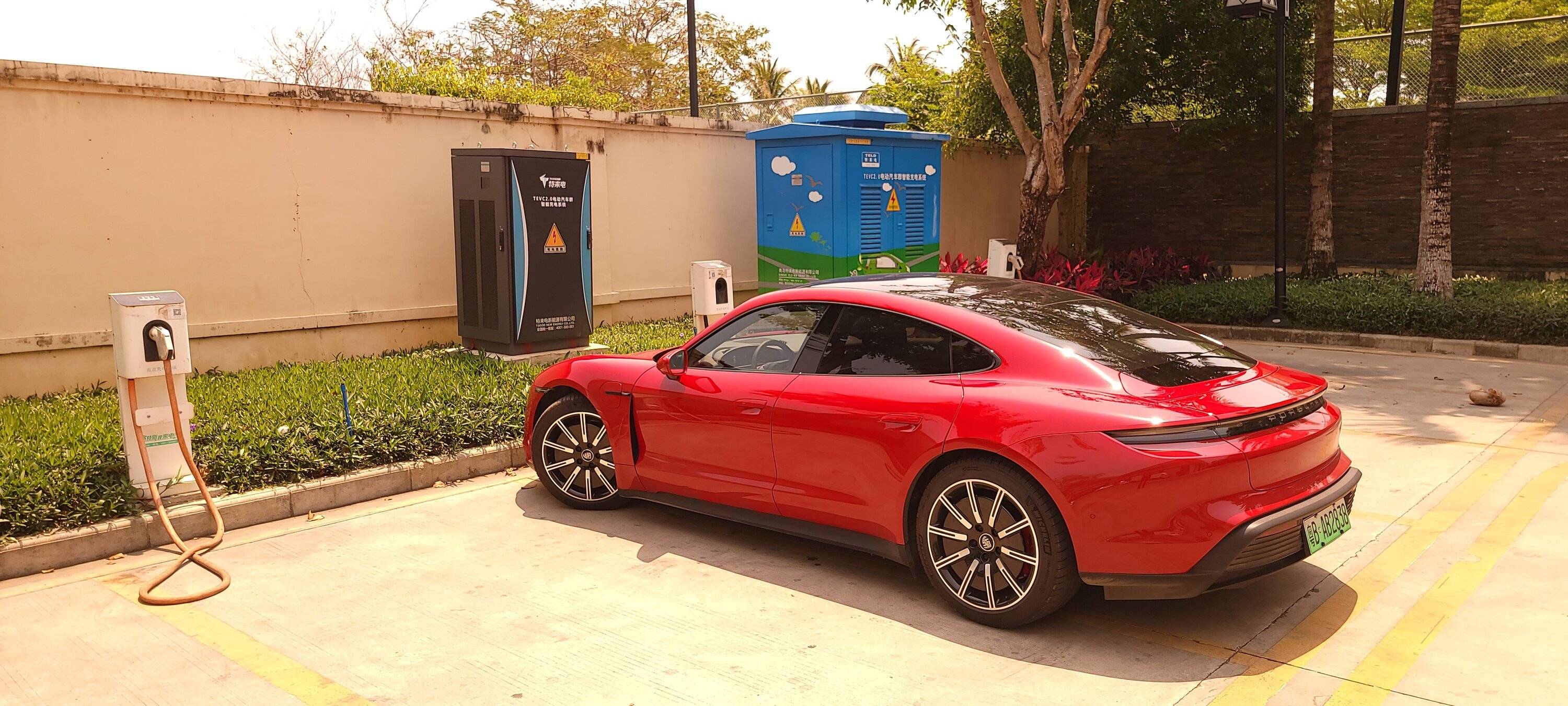 Porsche Taycan Trying to prove that Planning a long Road Trip in a Taycan is very easy 20210328_124111