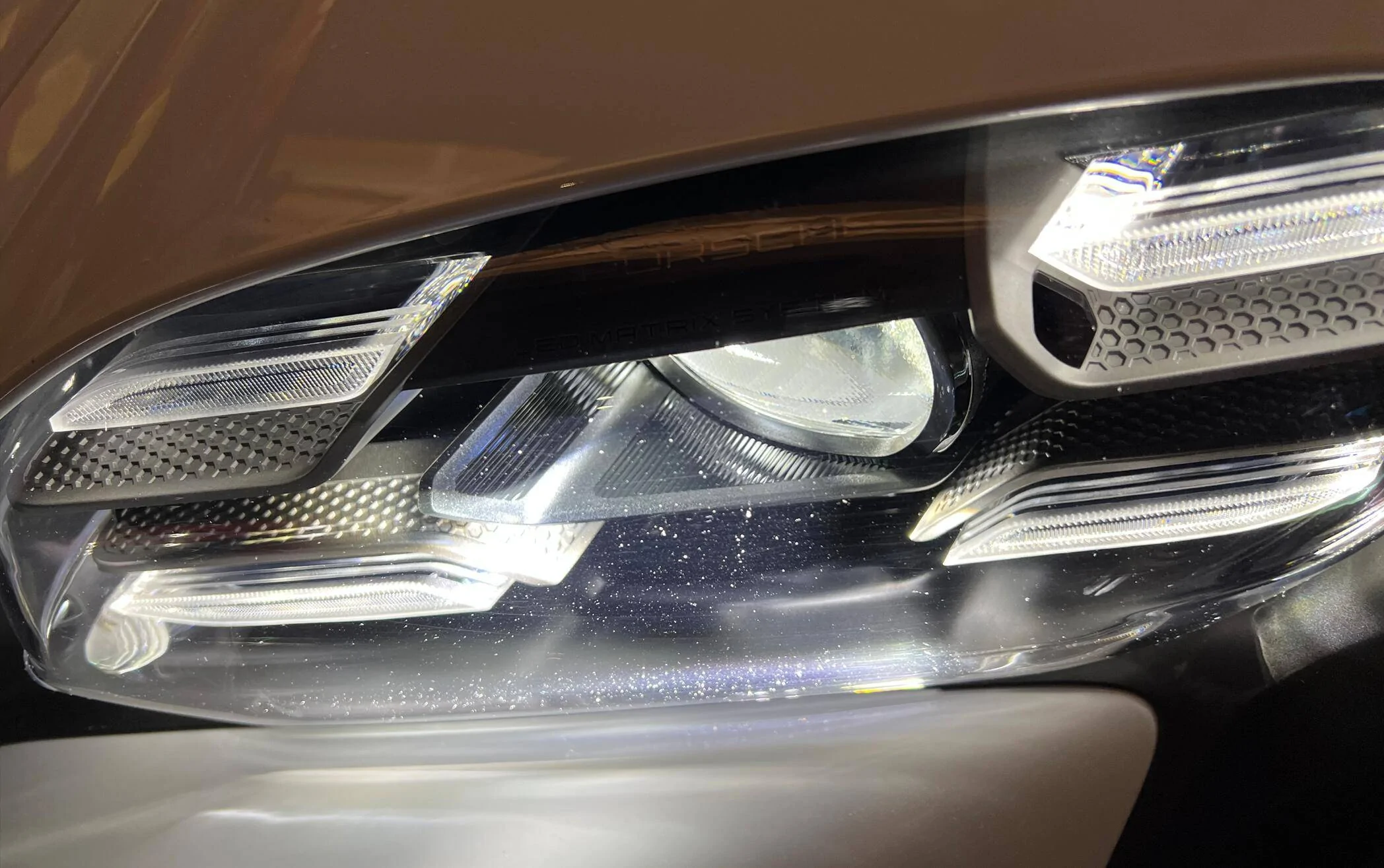 Porsche Taycan Is Porsche using cheap materials? 1679040481958
