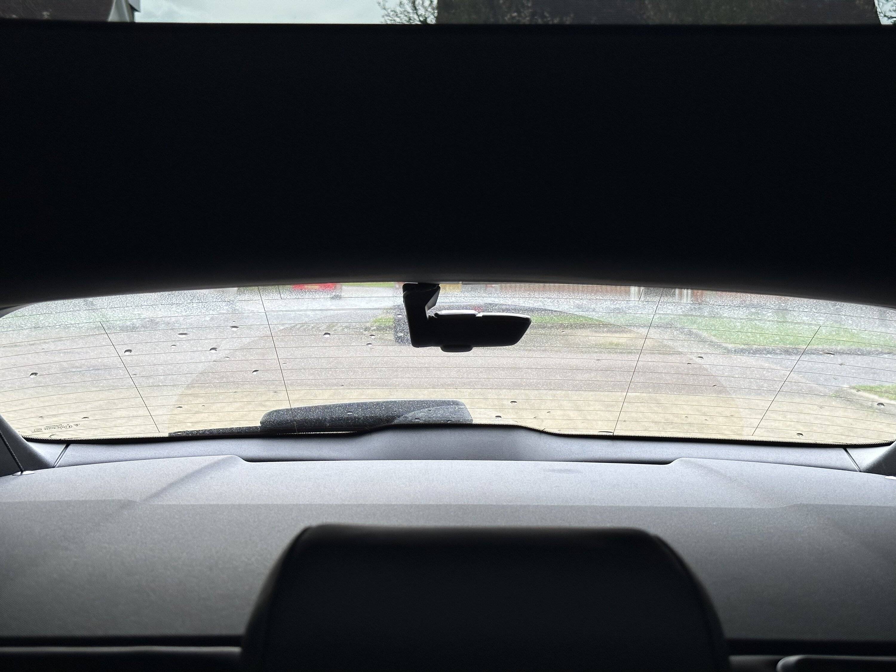 Porsche Taycan New Porsche dashcam DAB2A55D-DF51-4435-8F7A-F01A4E6E8AAB