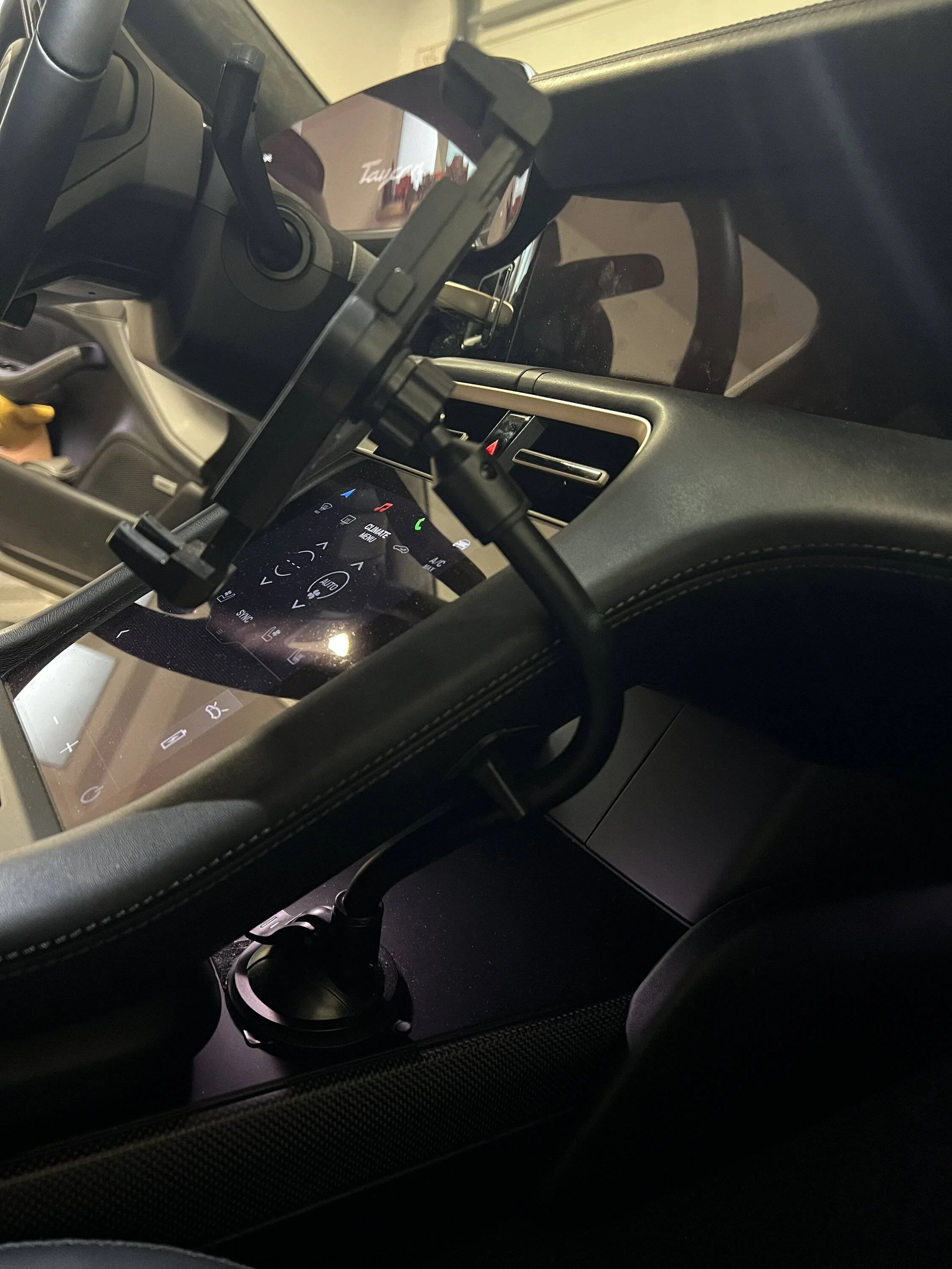 Porsche Taycan Phone holders for the Taycan - what are you using? 9FA012E0-E4A7-4FE3-8D22-ABDD845E6C41