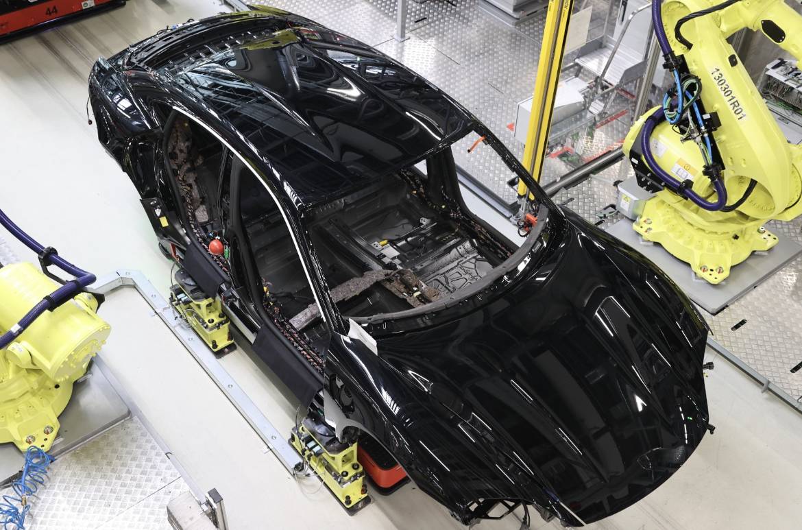Porsche Taycan UK order status and delays? 45B870CF-ADEC-4E85-826B-40AC0A90AE52